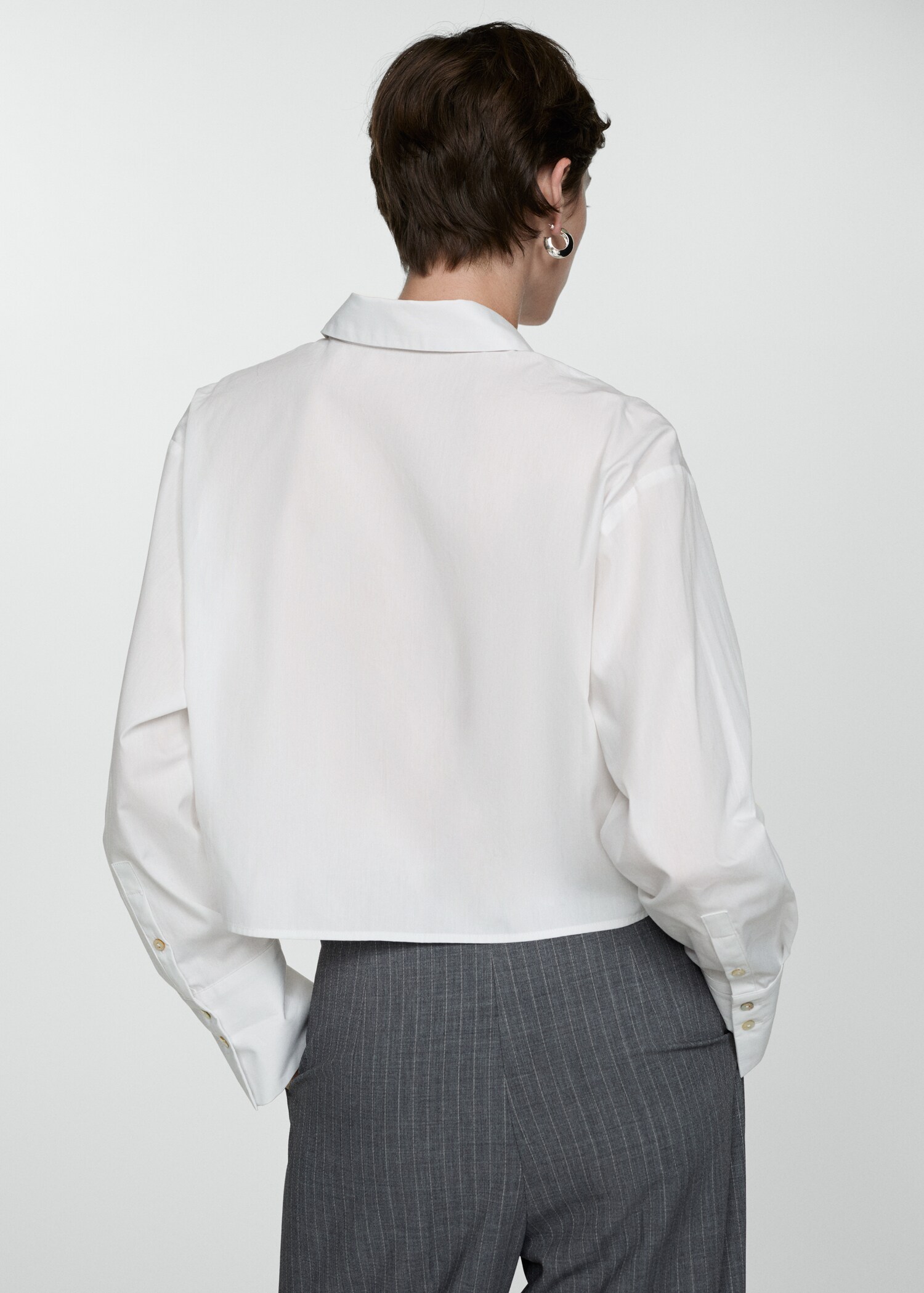 Chemise crop poche - Verso de l’article