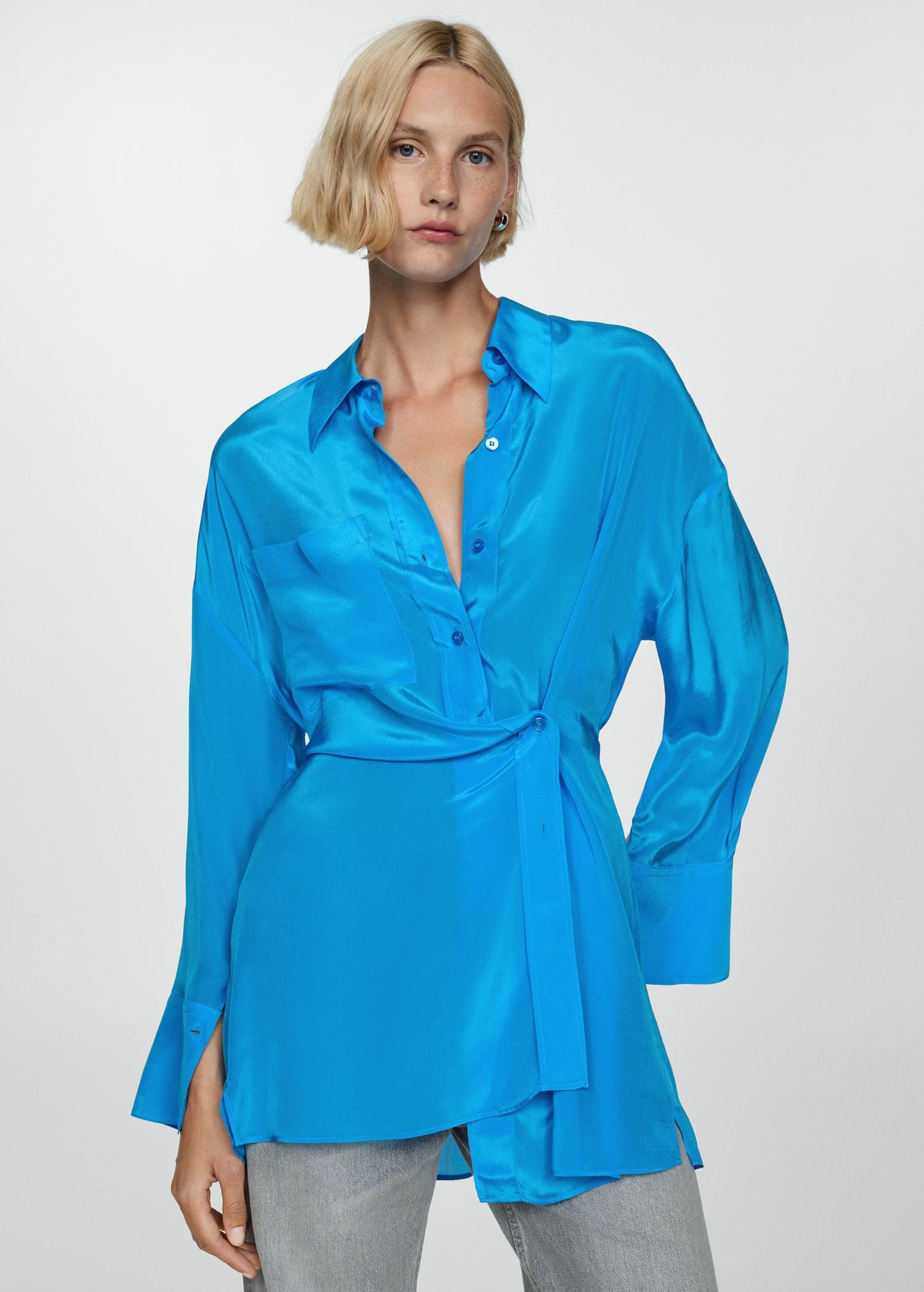Long satin shirt with asymmetrical closure - Medium plane