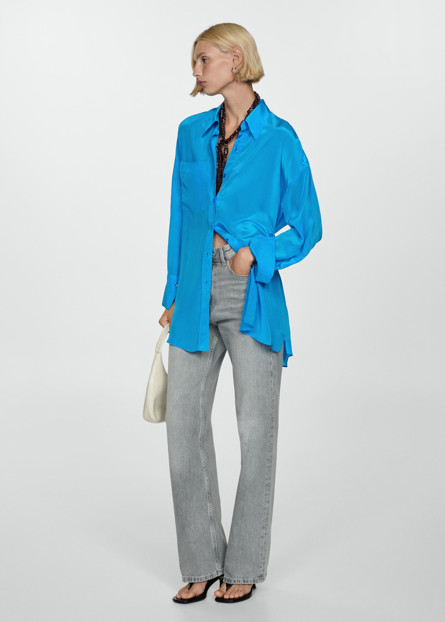 Long satin shirt with asymmetrical closure - Details of the article 2