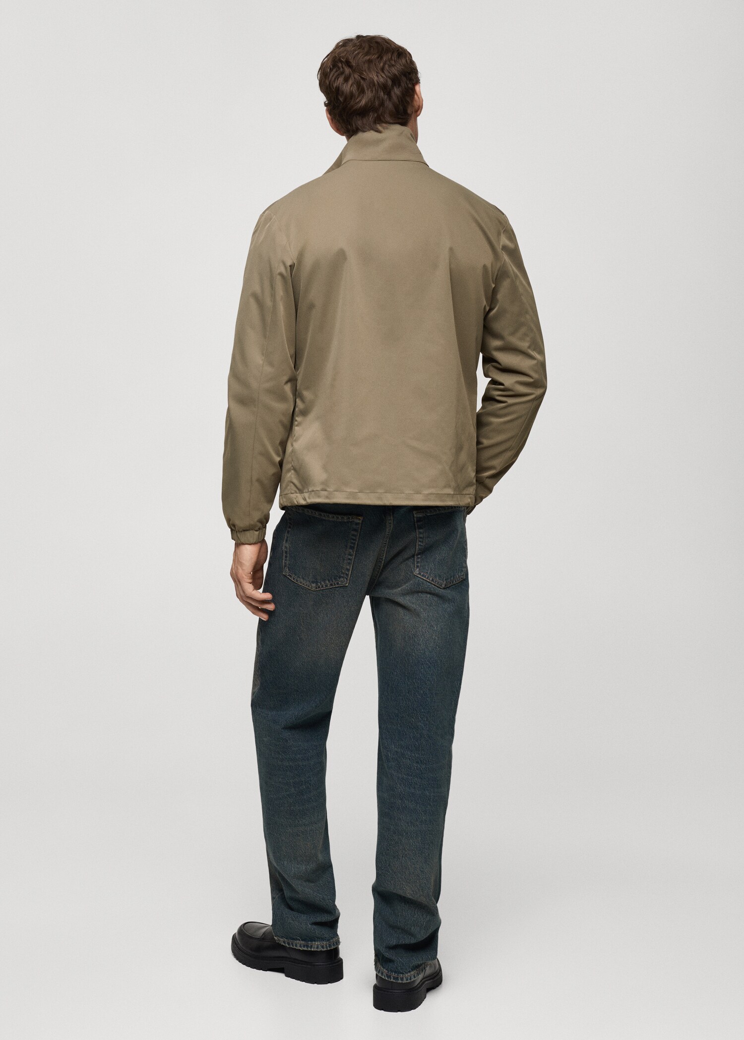 Wasserabweisende Jacke mit Reißverschluss - Herren | MANGO Deutschland