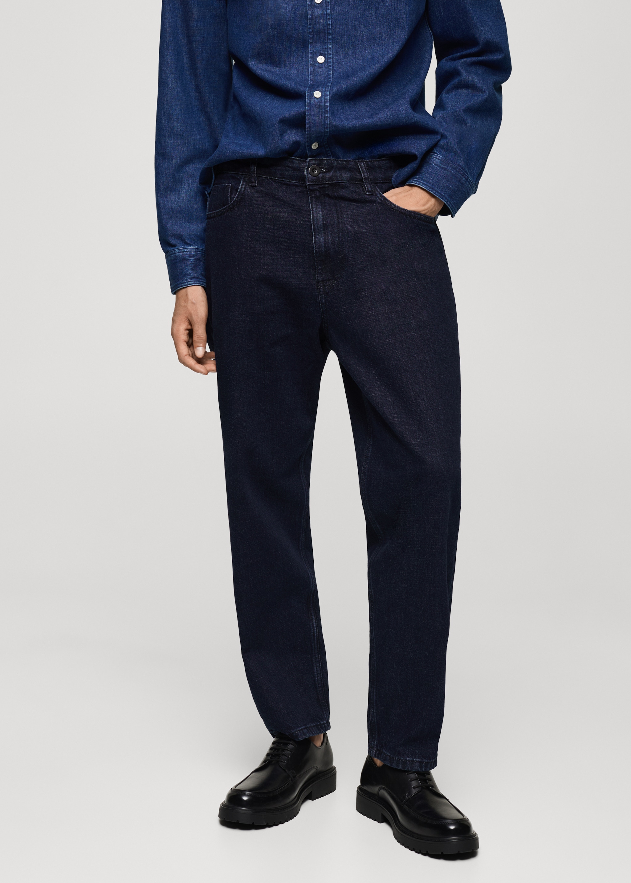 Relaxed-fit dark wash jeans - Men | MANGO Bermuda