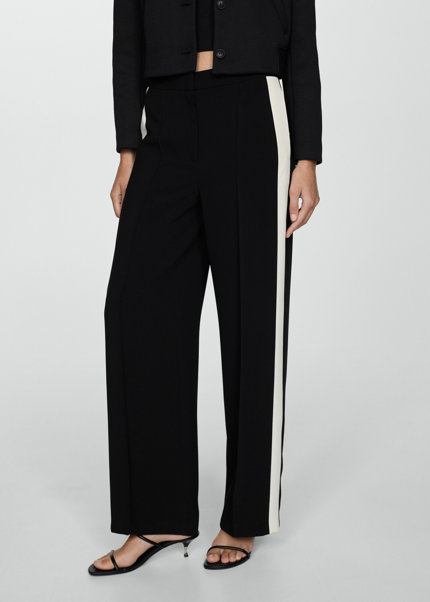 Striped trousers with contrasting sides - Medium plane