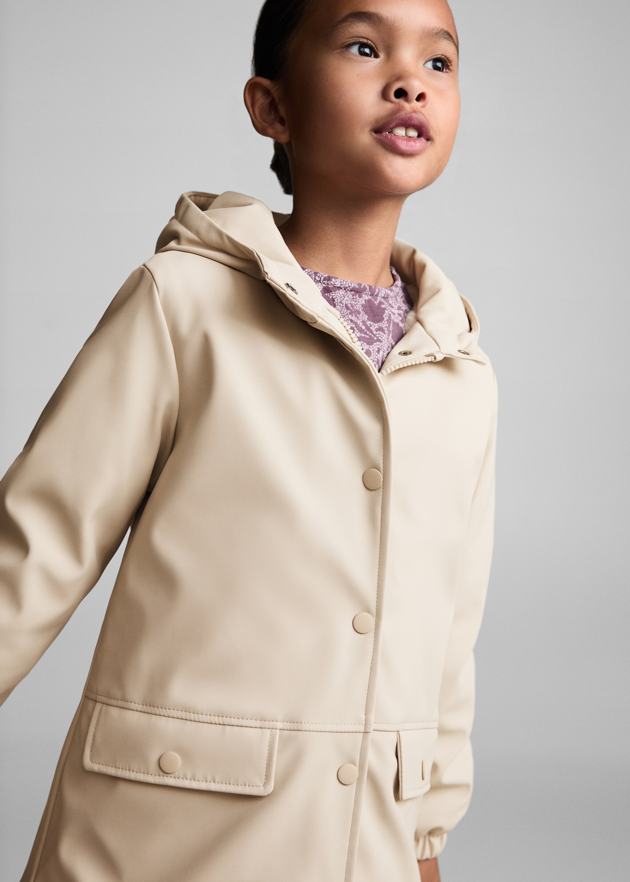 Hooded water-repellent coat - Details of the article 1