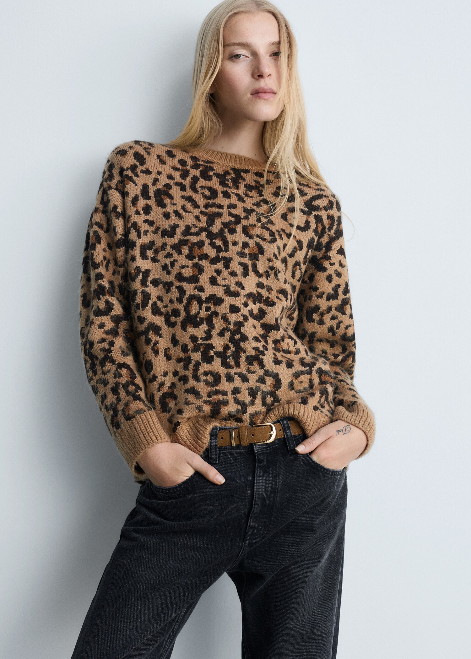 Leopard-print sweater with contrasting trims - Medium plane