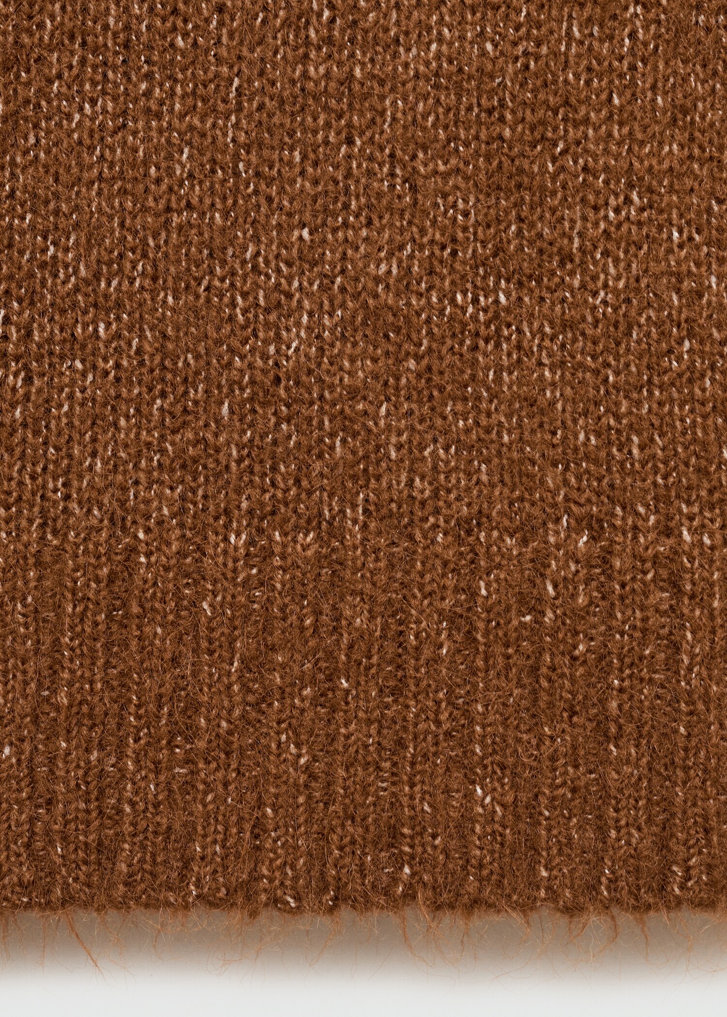 Knitted polo shirt with ribbed details - Details of the article 0