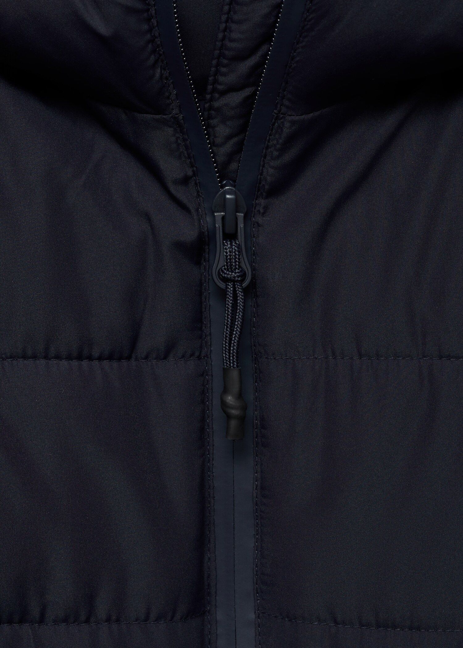 Hood quilted coat - Details of the article 8