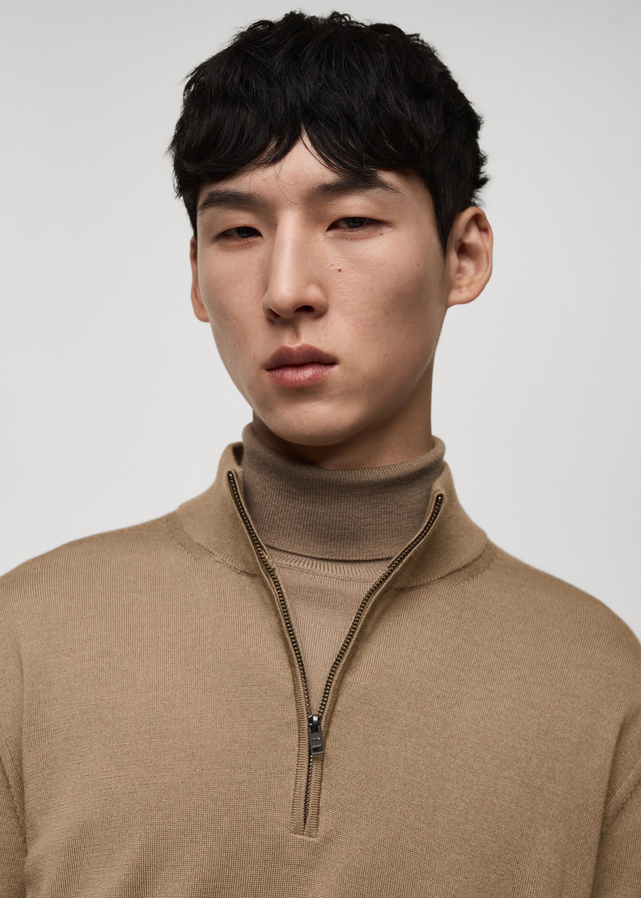 100% merino wool sweater with zip-neck - Details of the article 1
