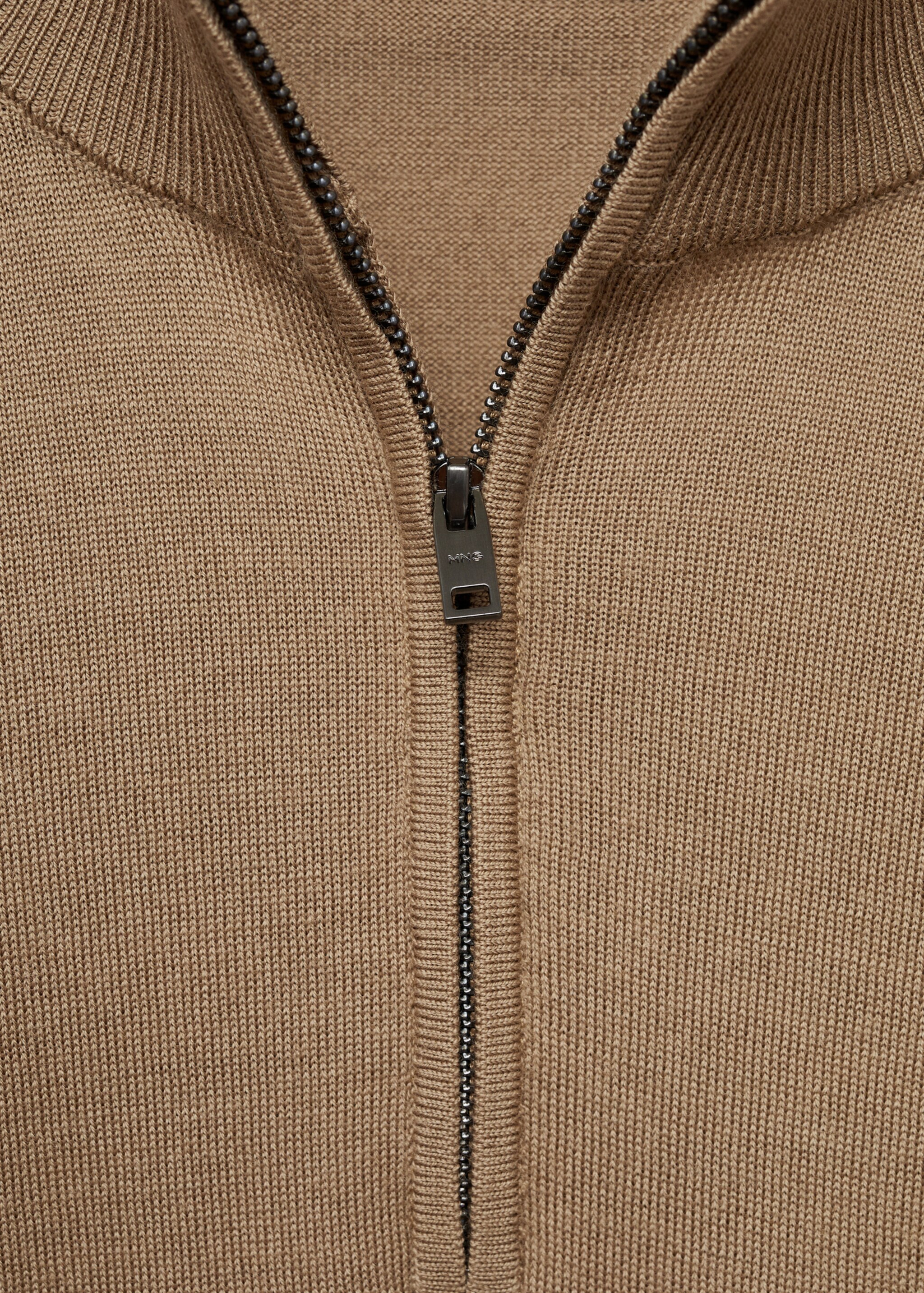 100% merino wool sweater with zip-neck - Details of the article 8