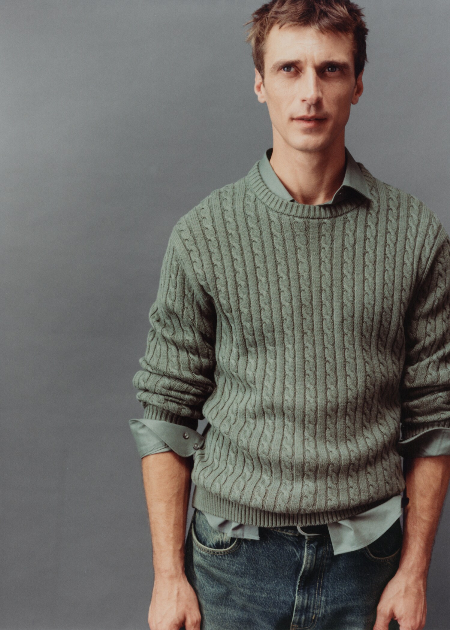 Cable-knit cotton-blend sweater - Details of the article 3