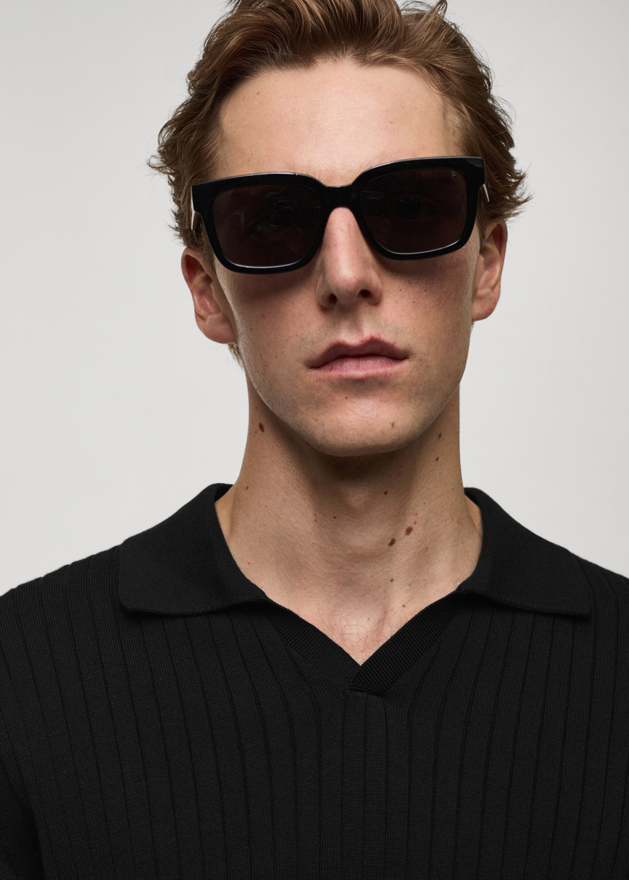 Fine rib-knit polo shirt - Details of the article 1