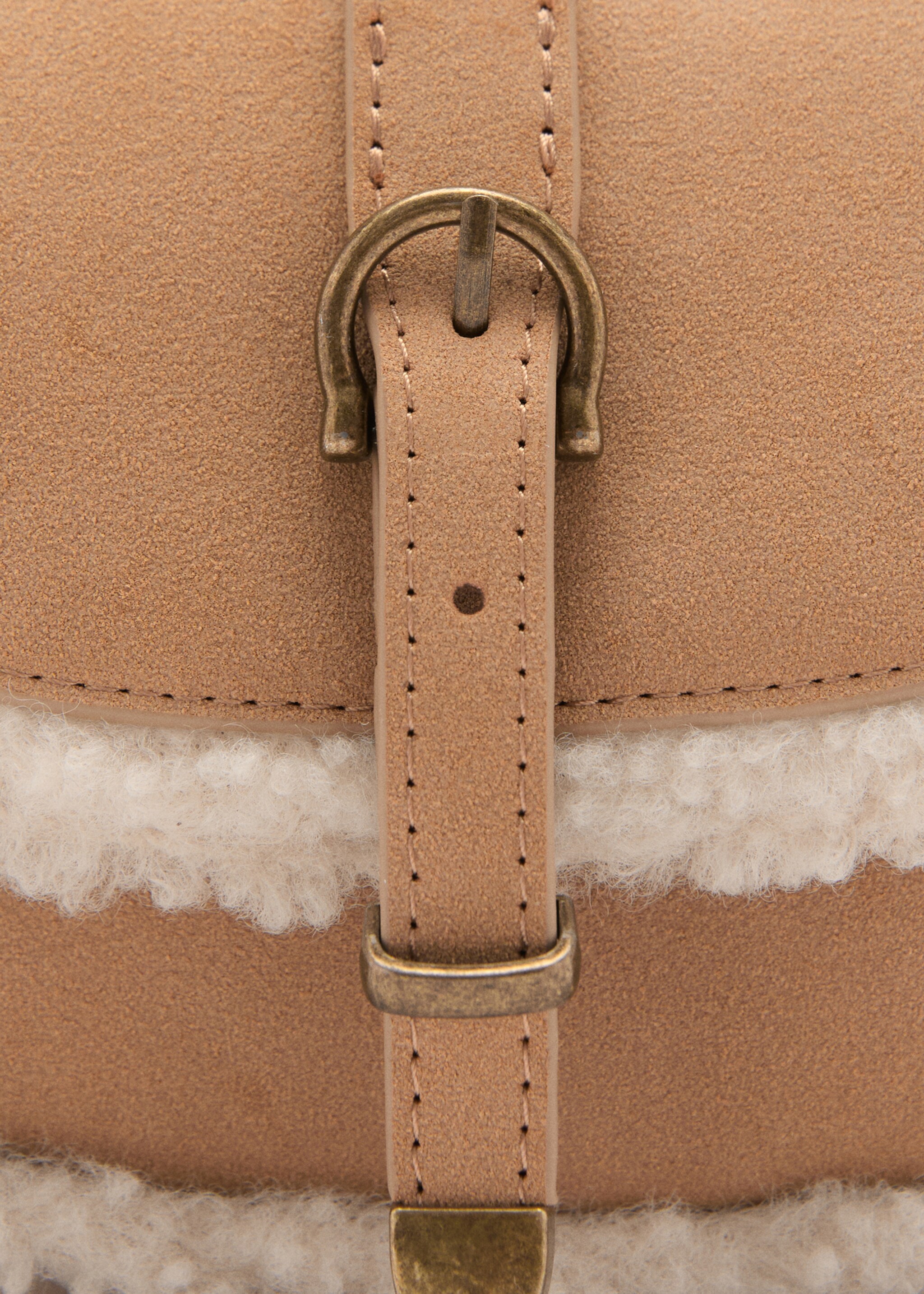 Shearling-effect bag - Details of the article 1