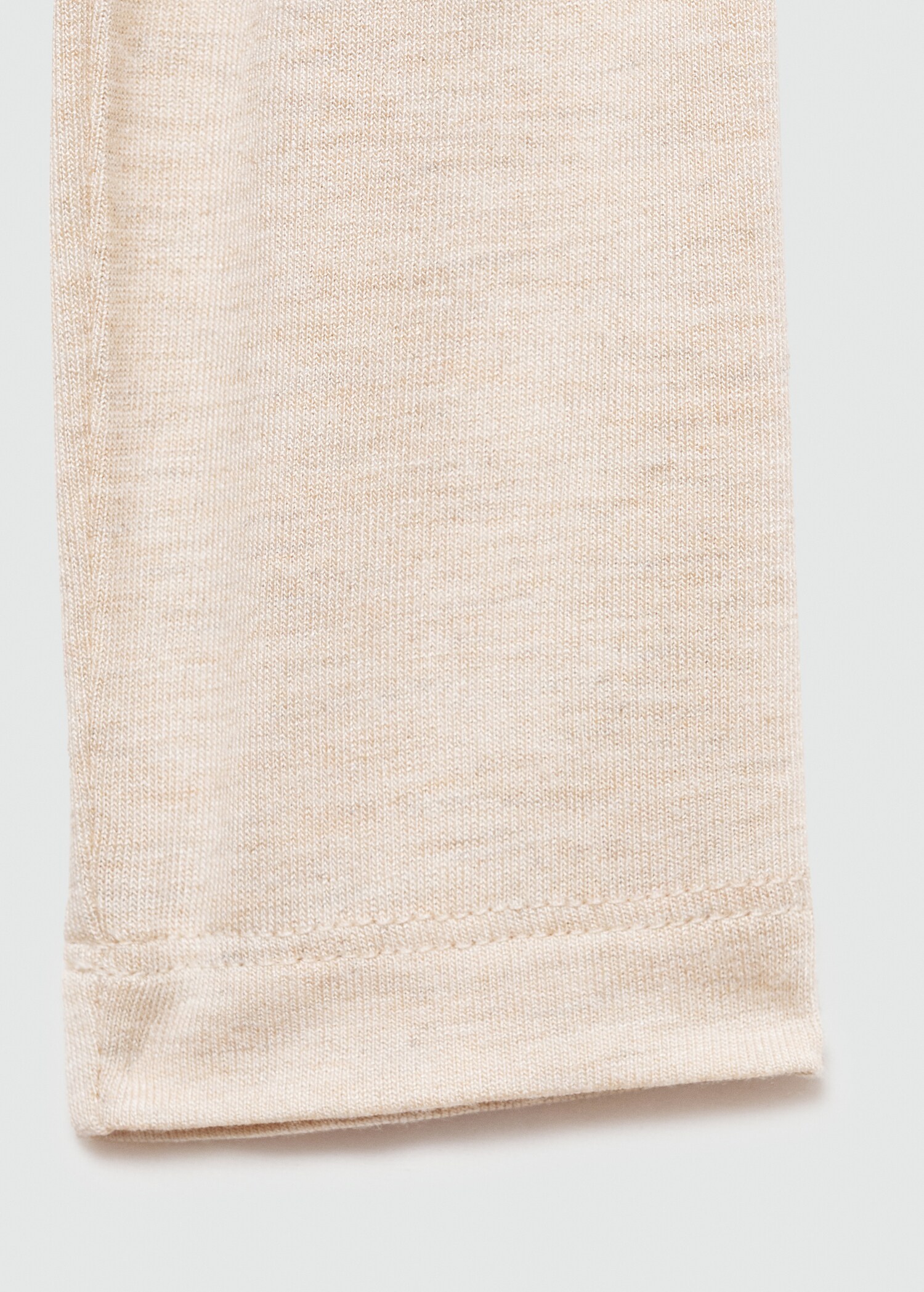 Round-neck long-sleeved t-shirt - Details of the article 0