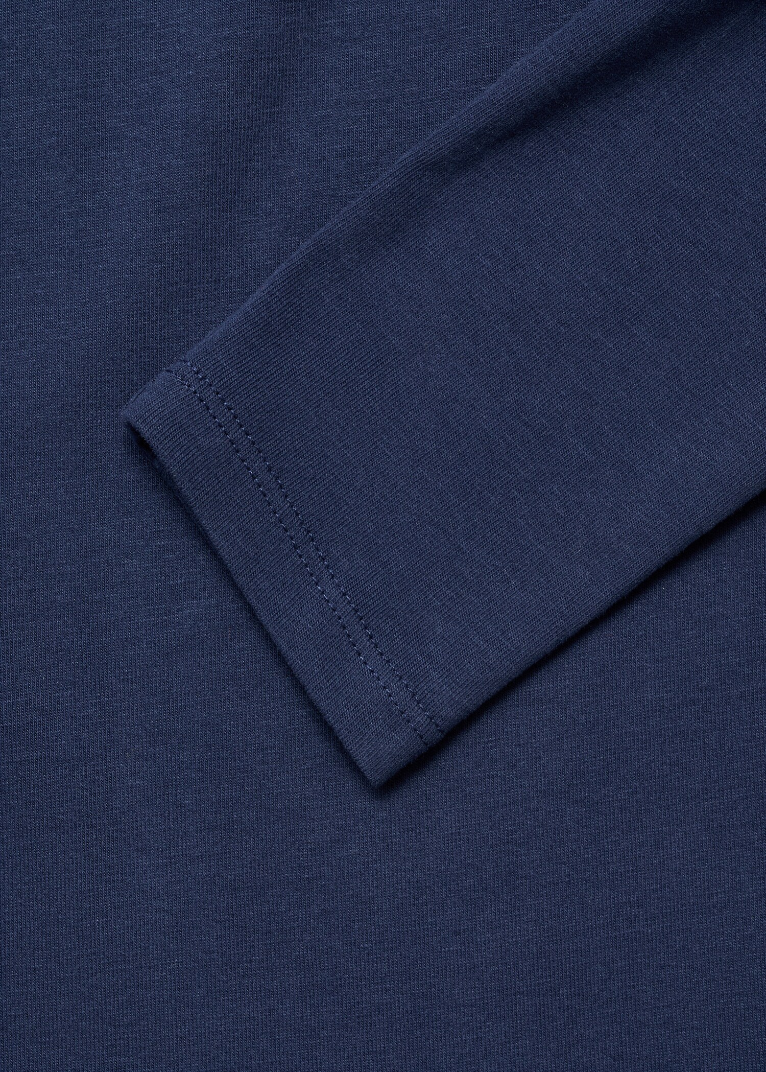 Turtleneck long-sleeved t-shirt - Details of the article 0