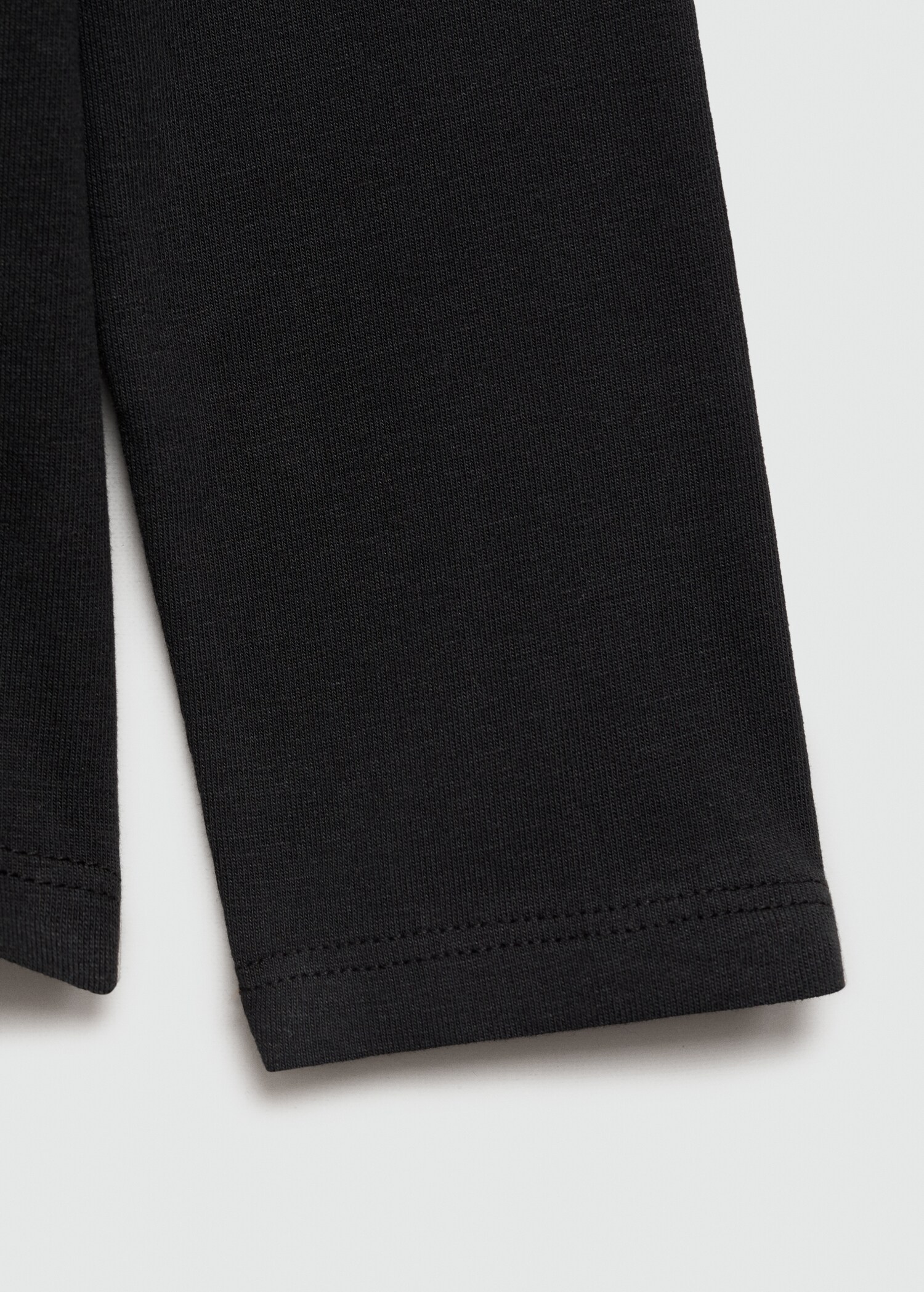 Turtleneck long-sleeved t-shirt - Details of the article 0