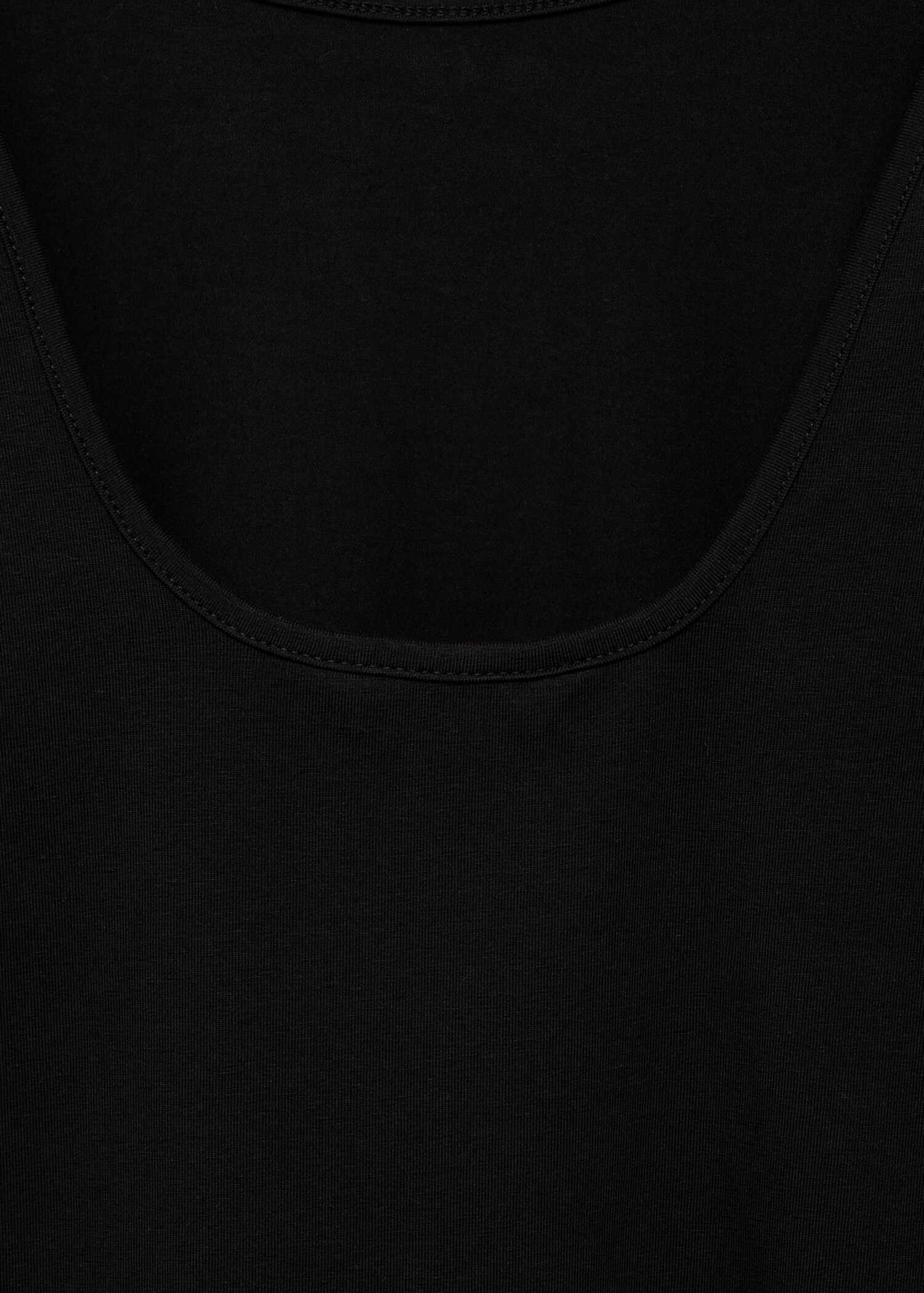 Long sleeved t-shirt back open - Details of the article 8