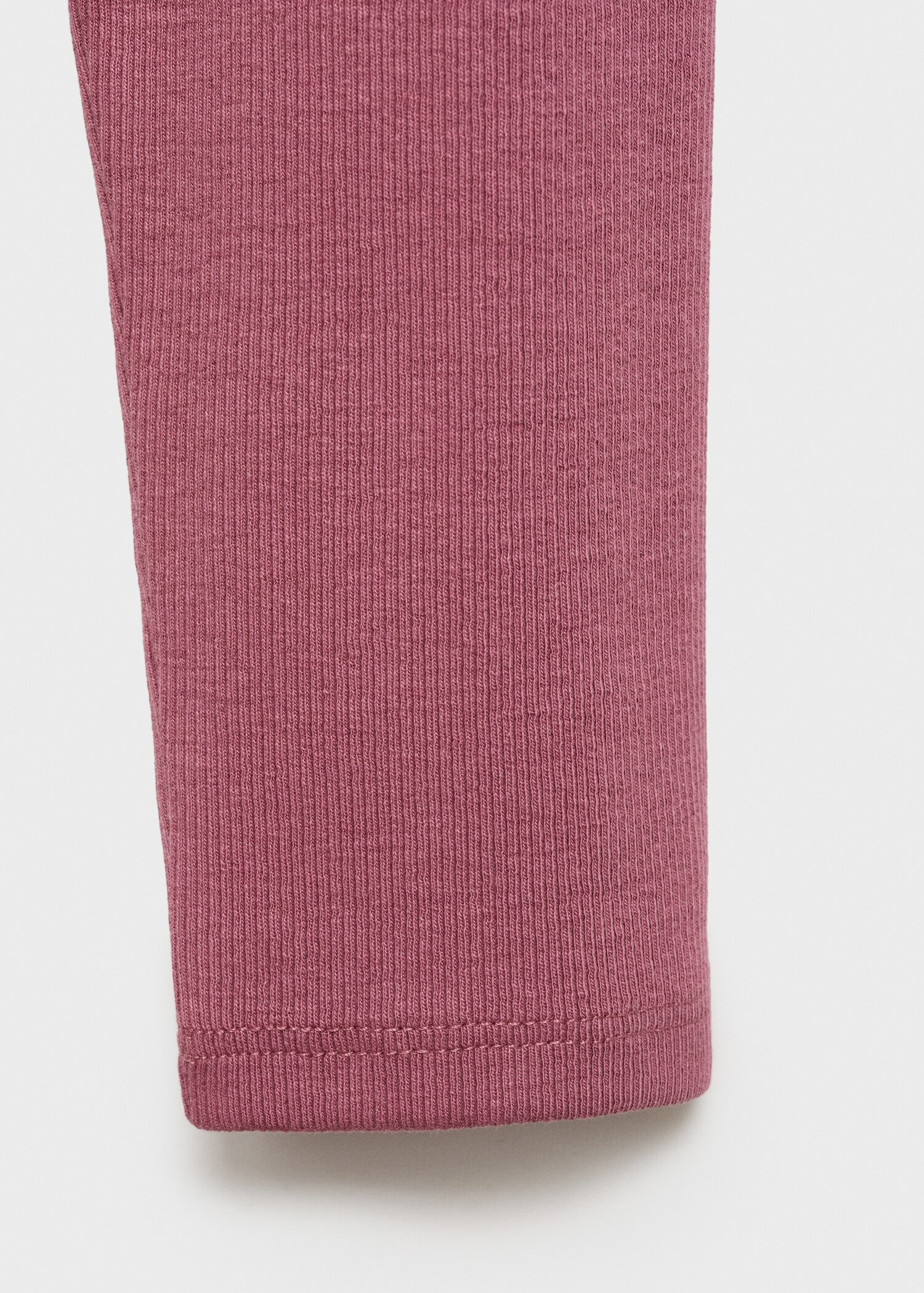 Long-sleeved V-neck T-shirt - Деталь изделия 0
