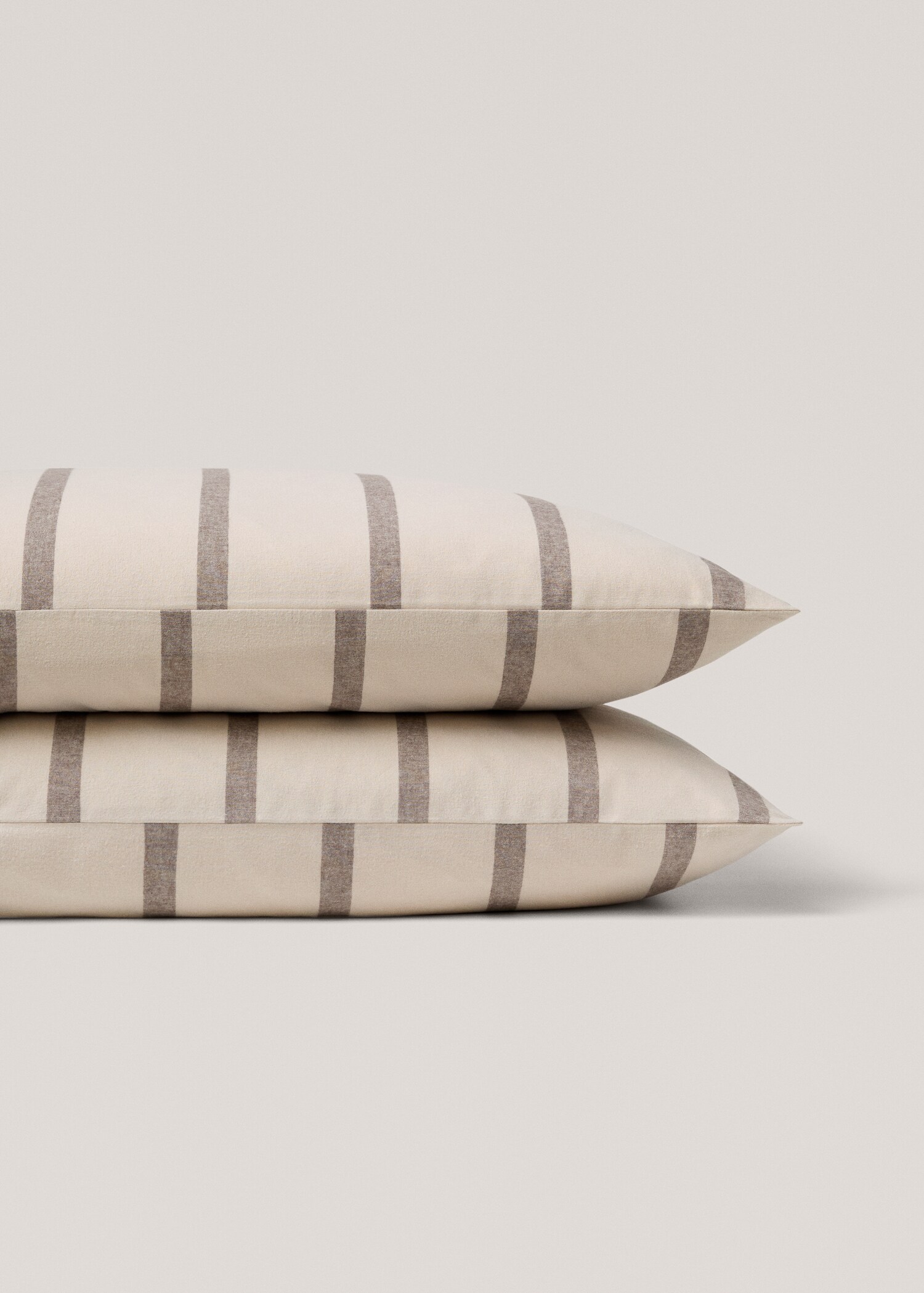 100% cotton flannel striped pillowcase 50x75cm - Details of the article 1