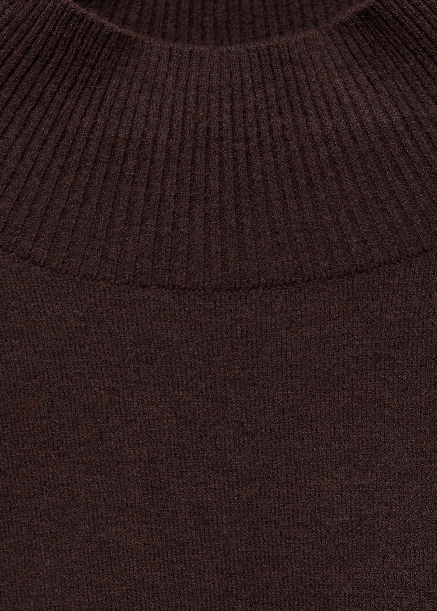 Perkins-neck short-sleeved sweater - Details of the article 8