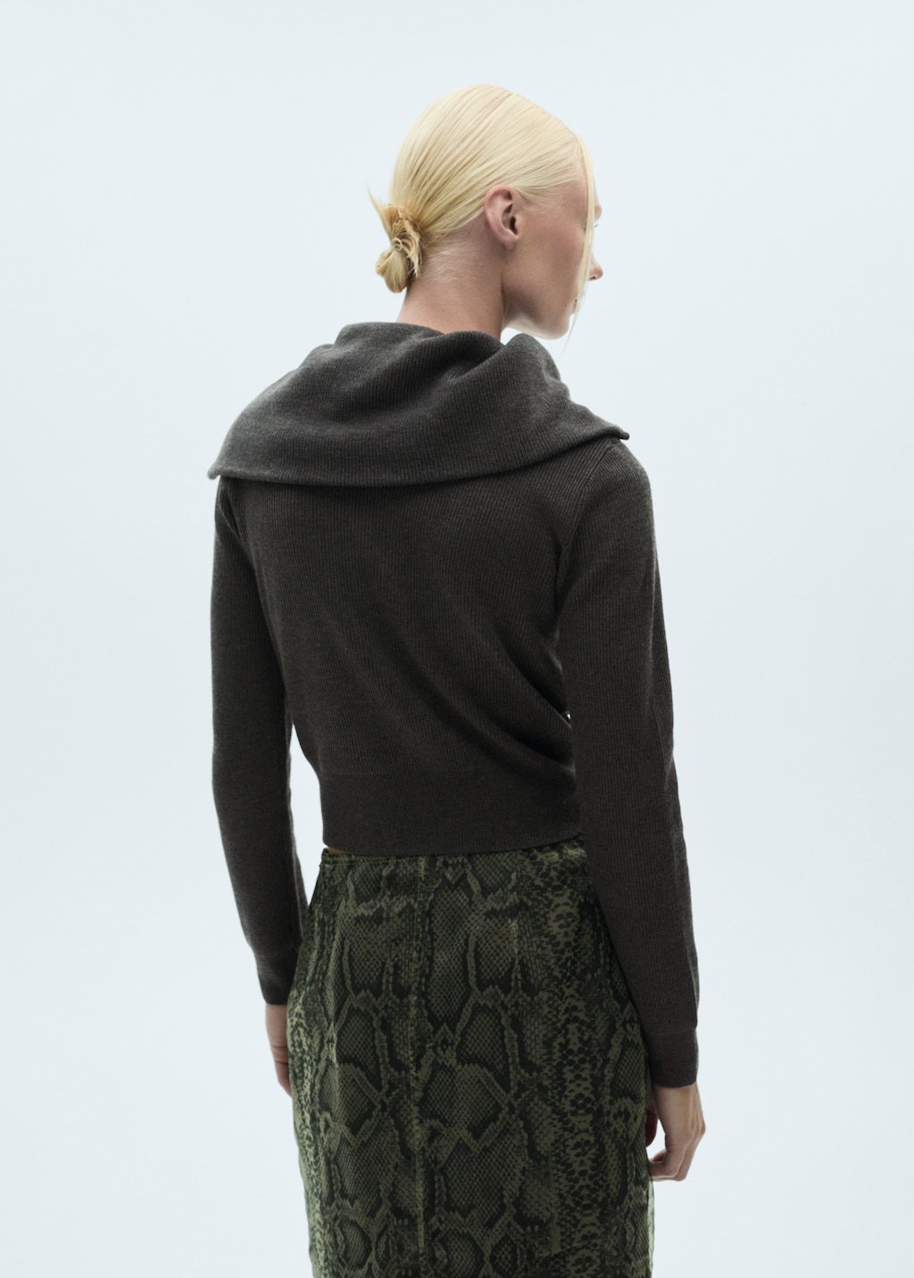 High neck sweater with zip - Women | MANGO Gambia High neck sweater with zip - Women | MANGO Gambia