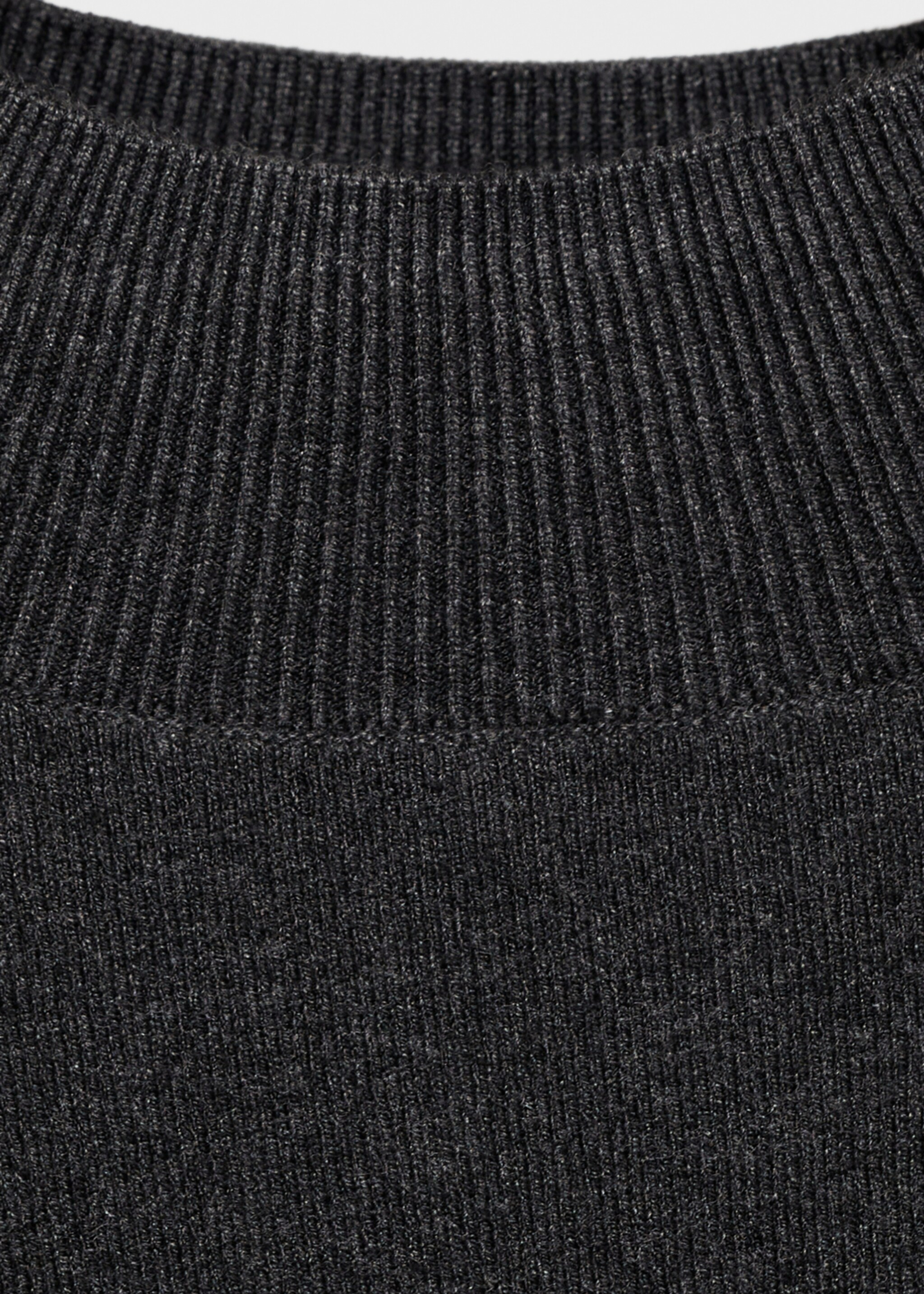 Knitted sweater with perkins neck - Details of the article 8, Medium Heather Grey. Ref: 77007697-00.