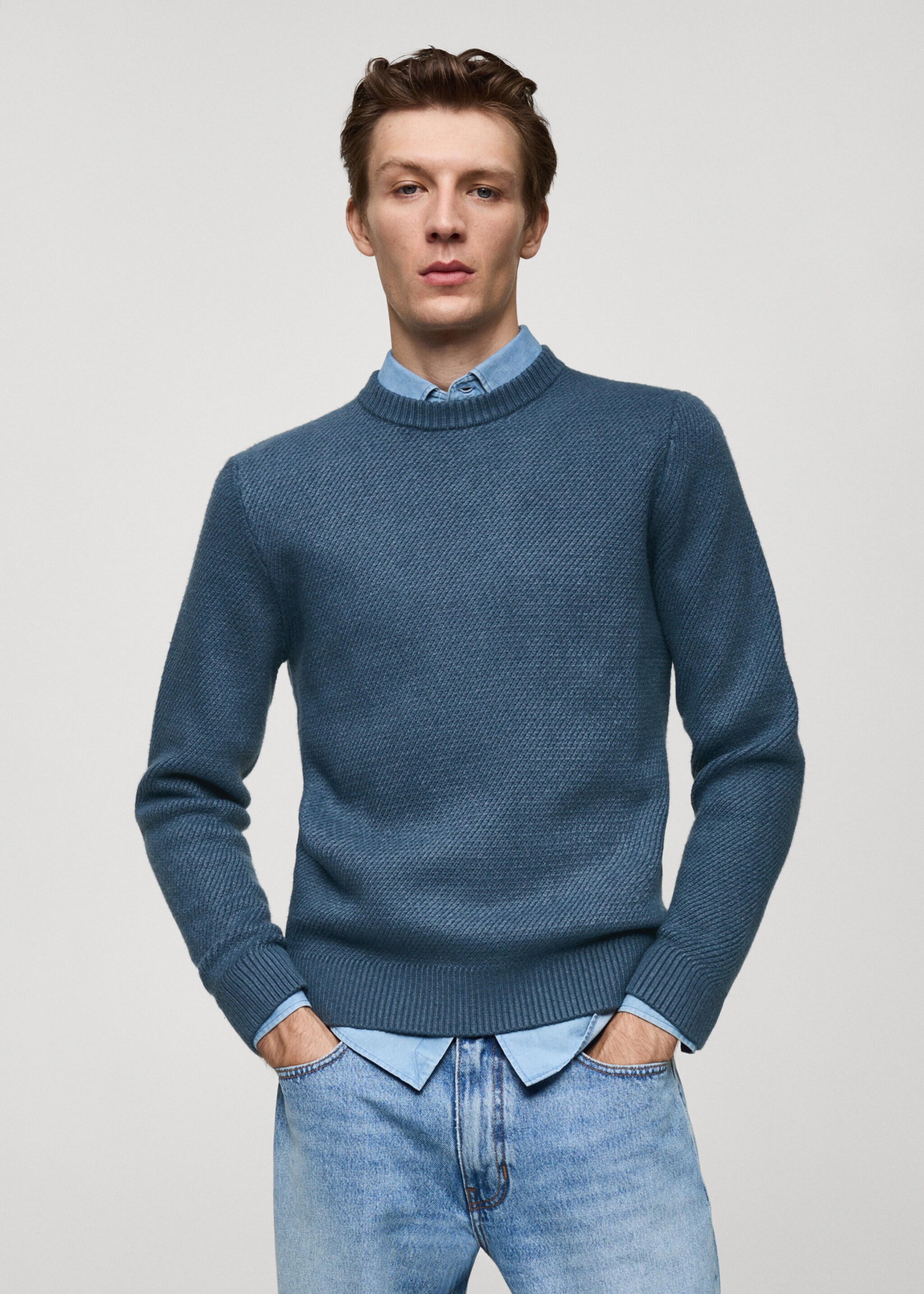 Regular-fit knitted sweater - Medium plane