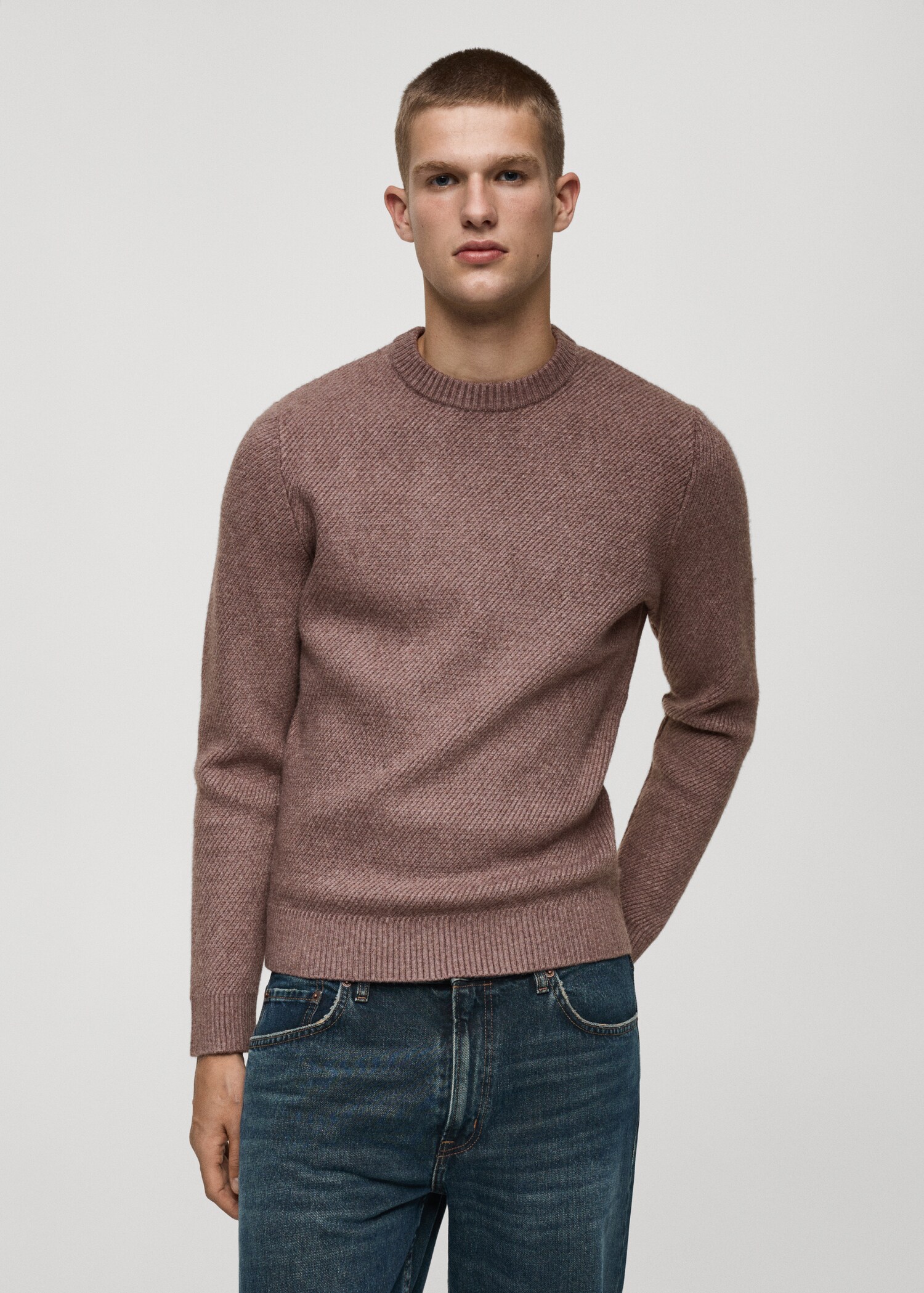 Regular-fit knitted sweater - Medium plane