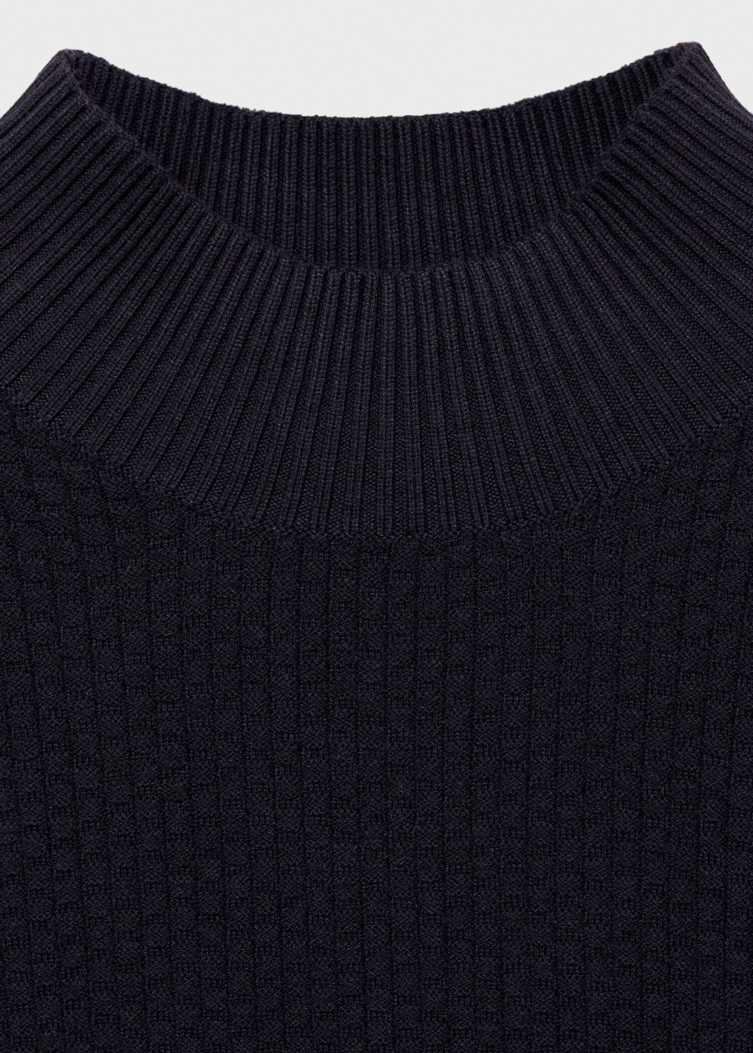 Cotton sweater with perkins-neck  structure - Details of the article 8