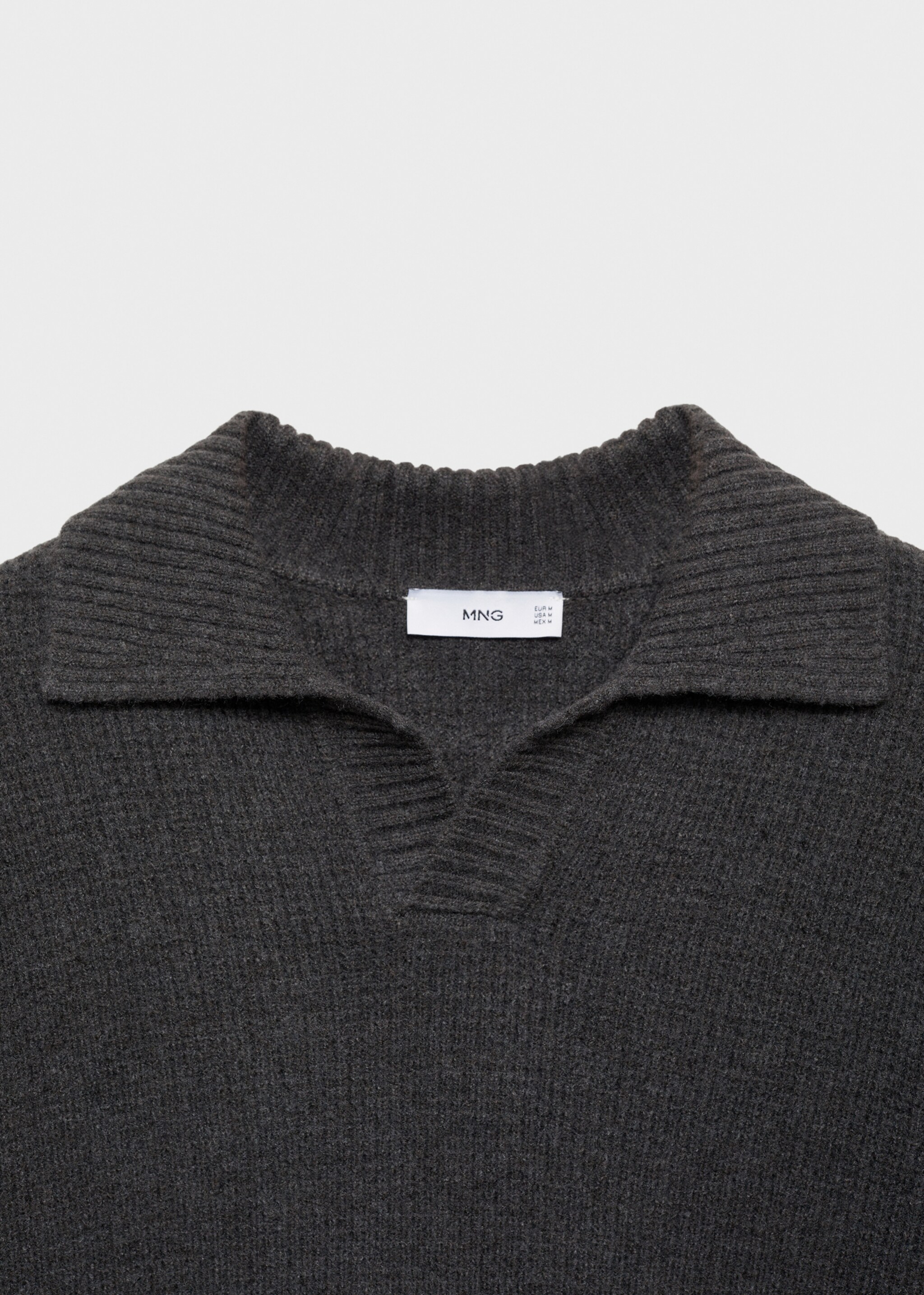 Knitted polo sweater with squared structure - Details of the article 8