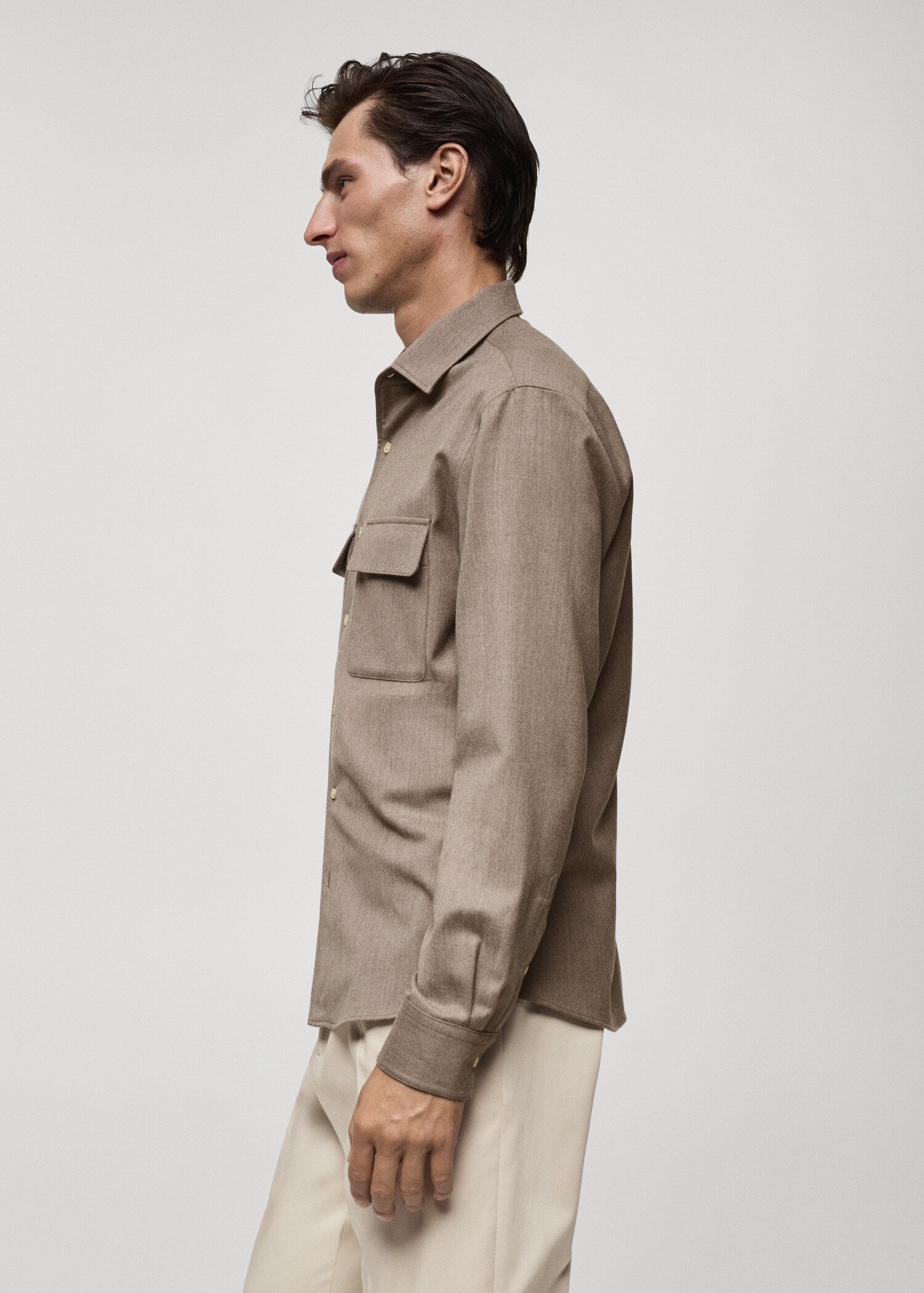 100% wool shirt with pockets - Details of the article 2