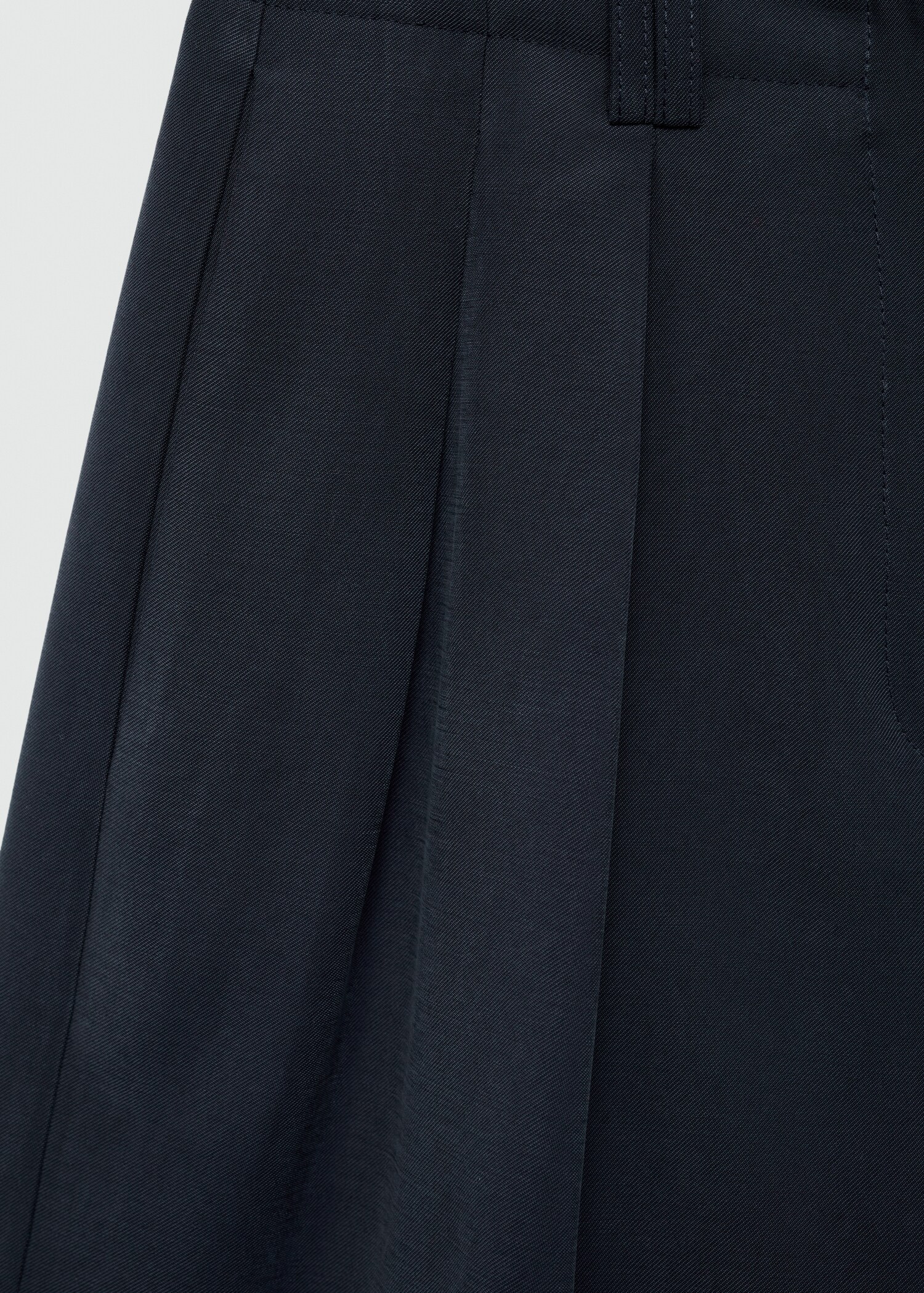 Shorts tiro medio pinzas - Detalle del artículo 8