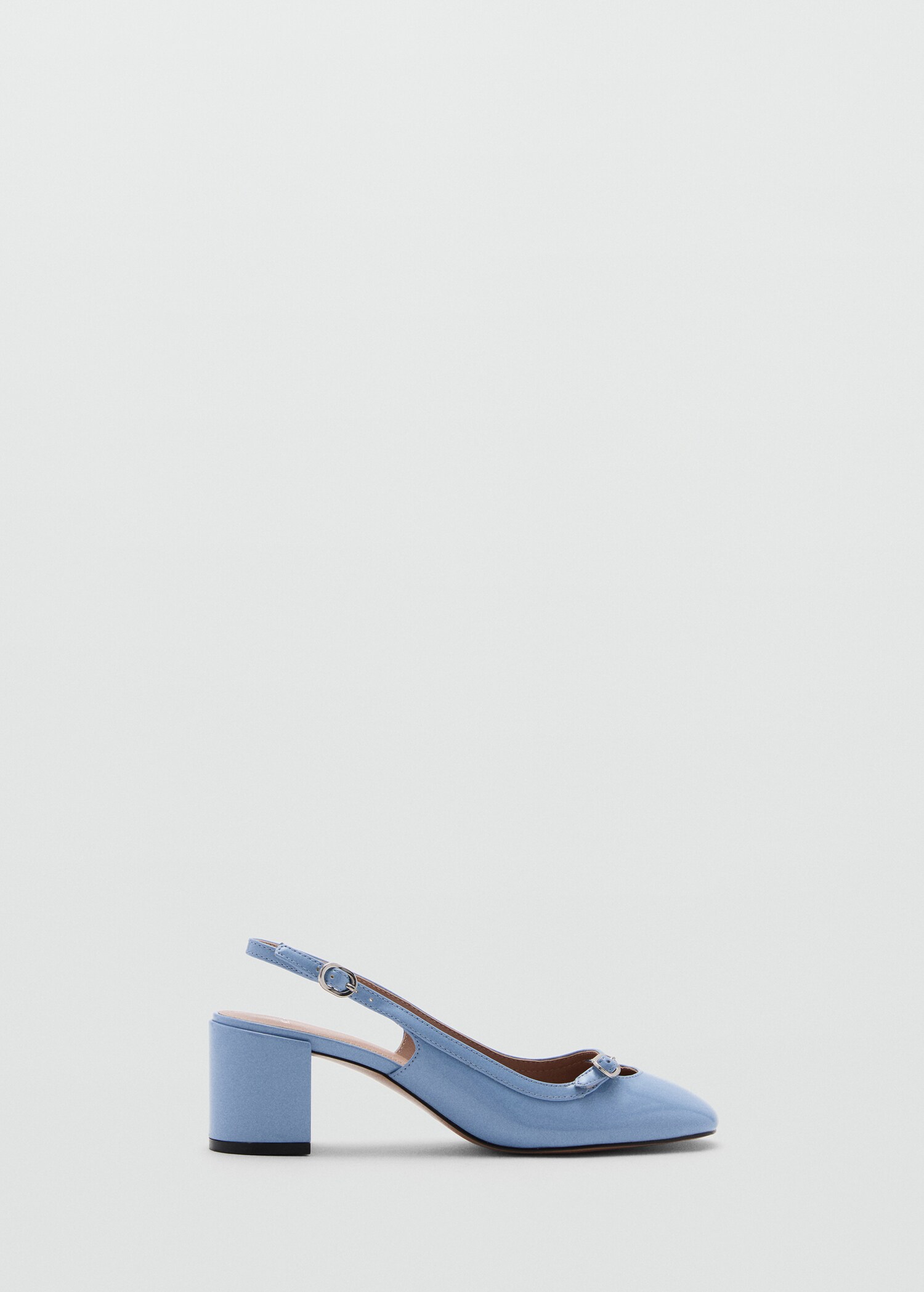 Heeled shoes with buckle - Article without model
