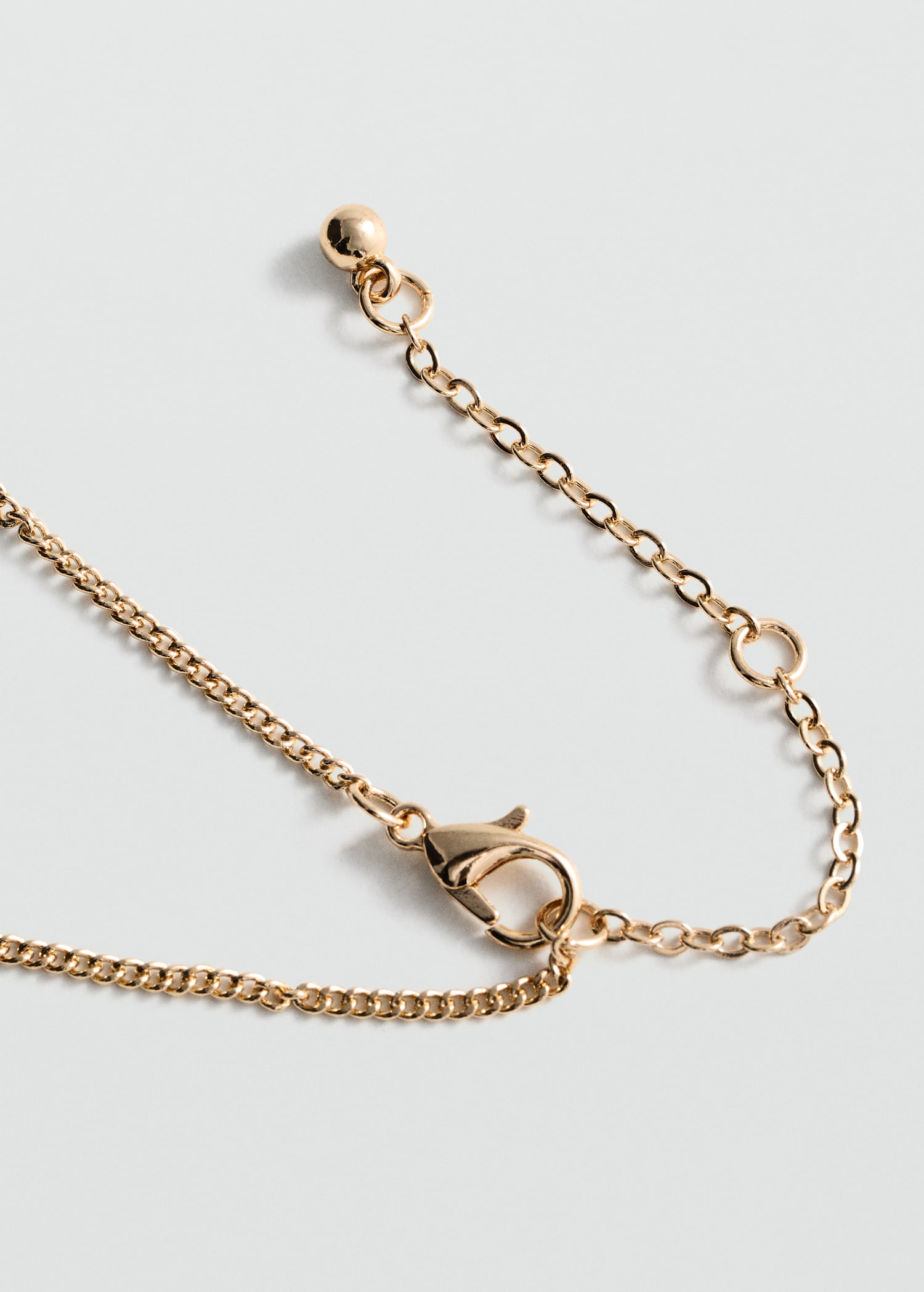 Letter Pendant Necklace - Details of the article 1