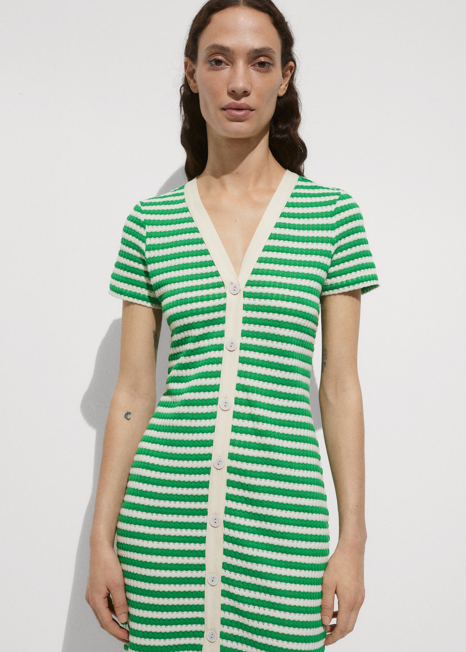 Button crochet dress - Medium plane