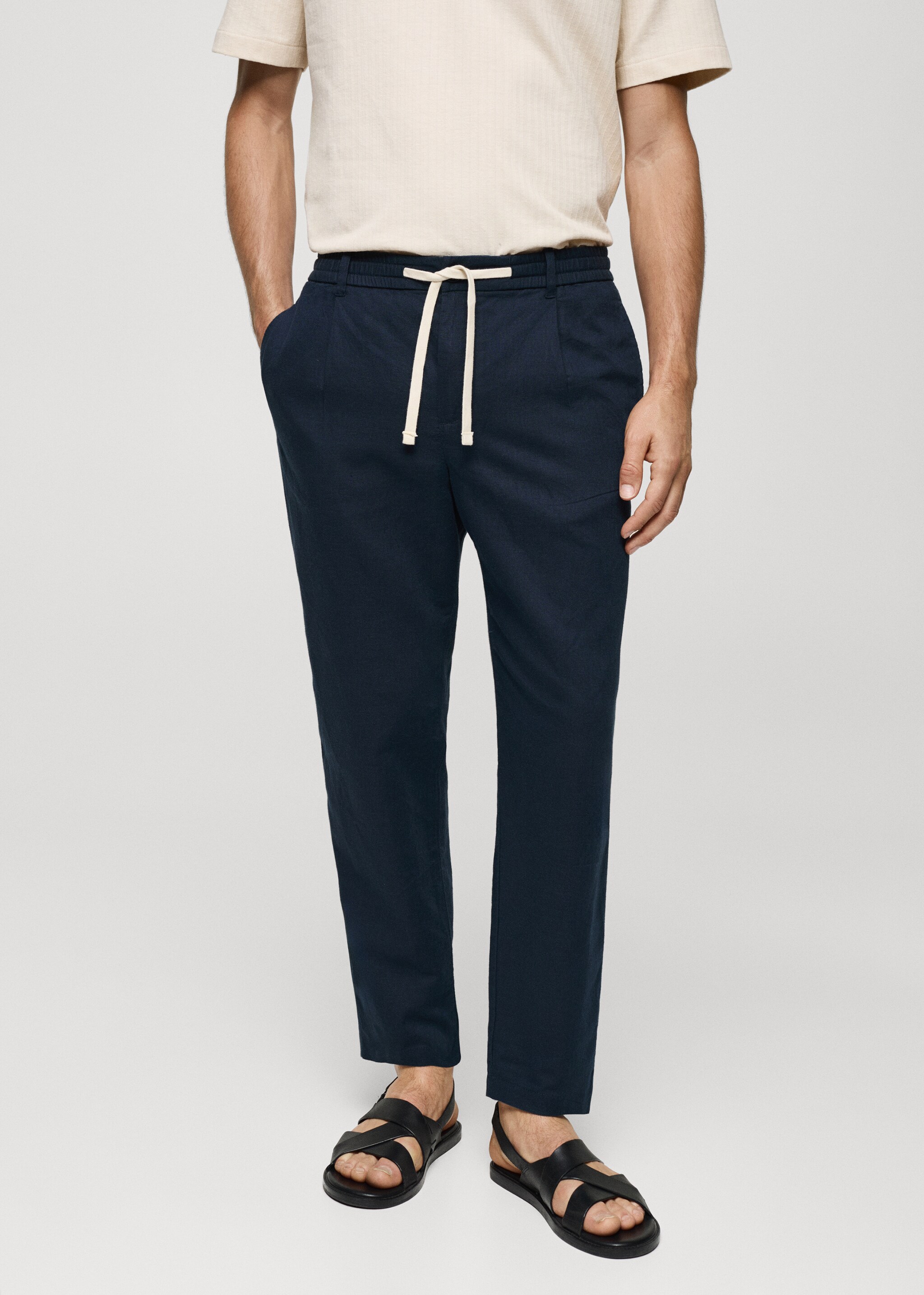 Pantalón slim fit lino cordón - Plano medio