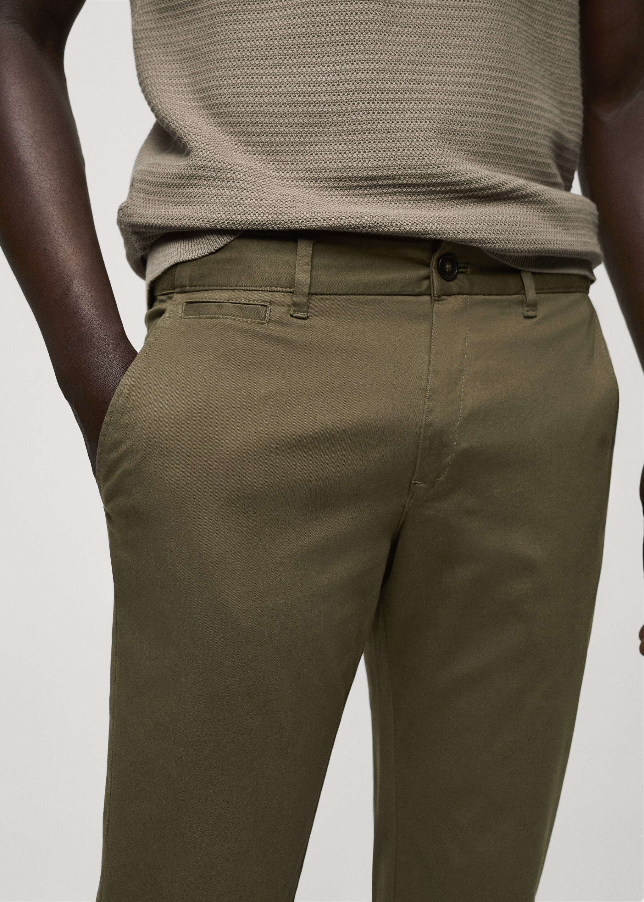 Cotton tapered crop pants - Details of the article 1