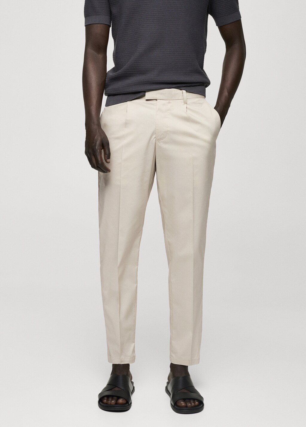 Mango Slim Fit-Bundfaltenhose aus Baumwolle