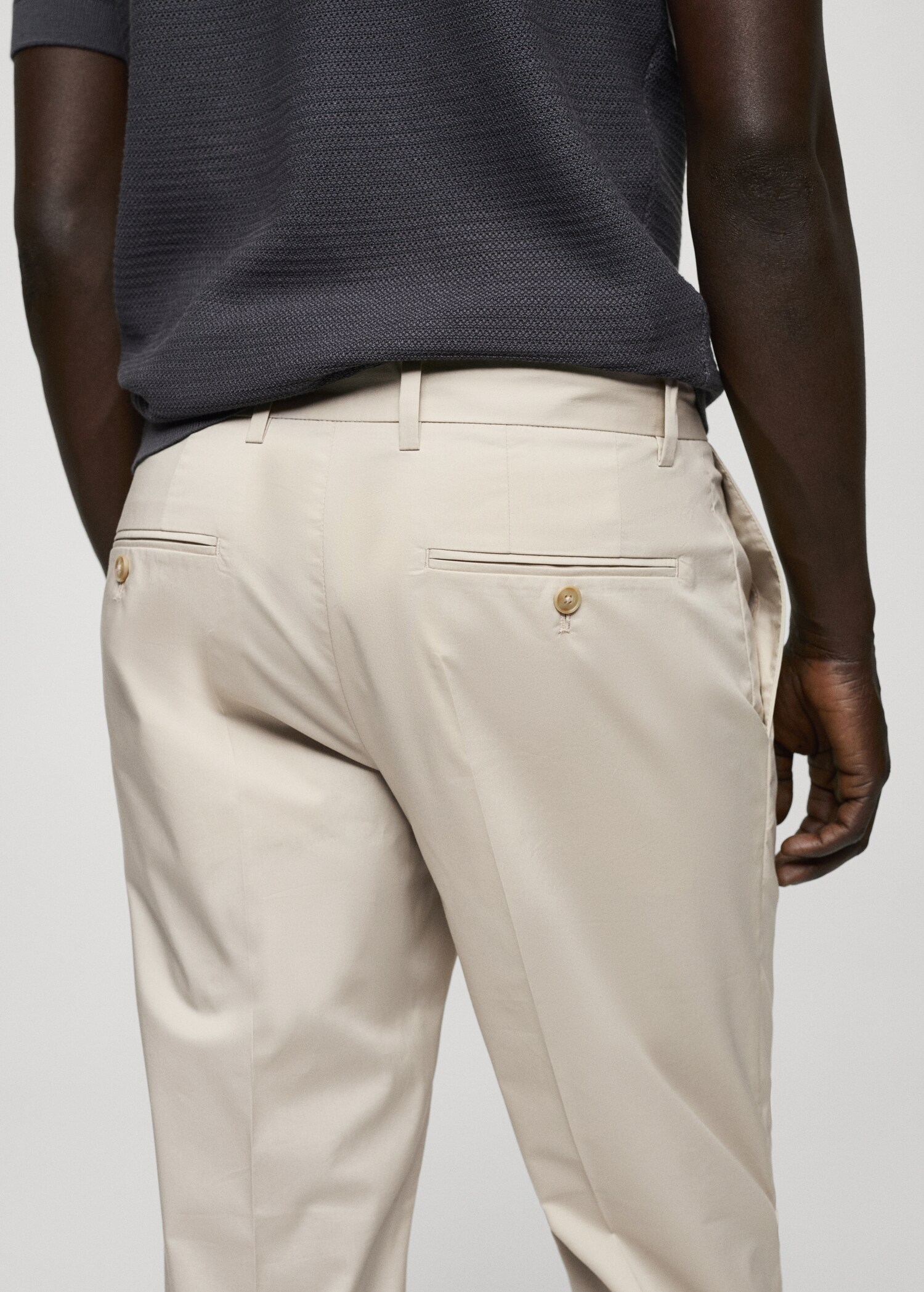 Slim-fit cotton pleated trousers - Details of the article 6