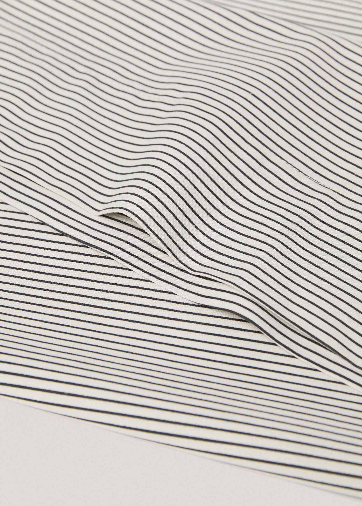 Tvåfärgat multirandigt örngott 45x110 cm - Detaljer om artikeln 1