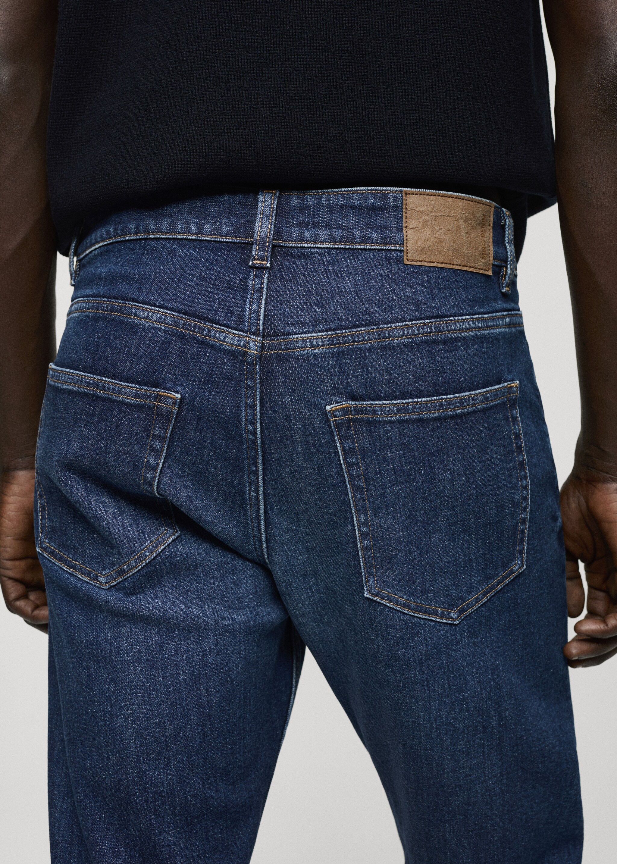 Ben tapered-fit jeans - Details of the article 6