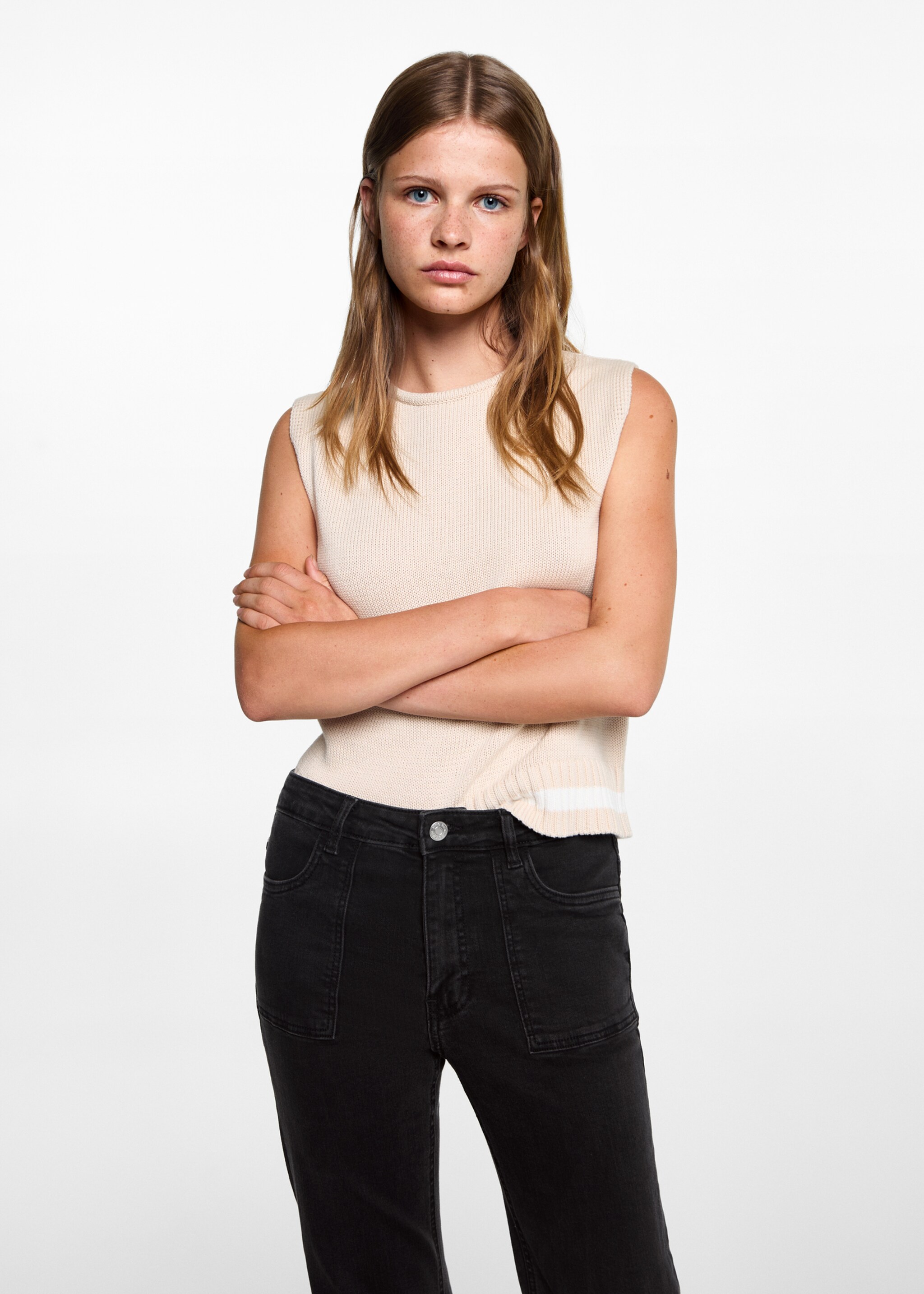 Jeans flare bolsillos - Detalle del artículo 1, Denim negro. Ref: 77010610-00.