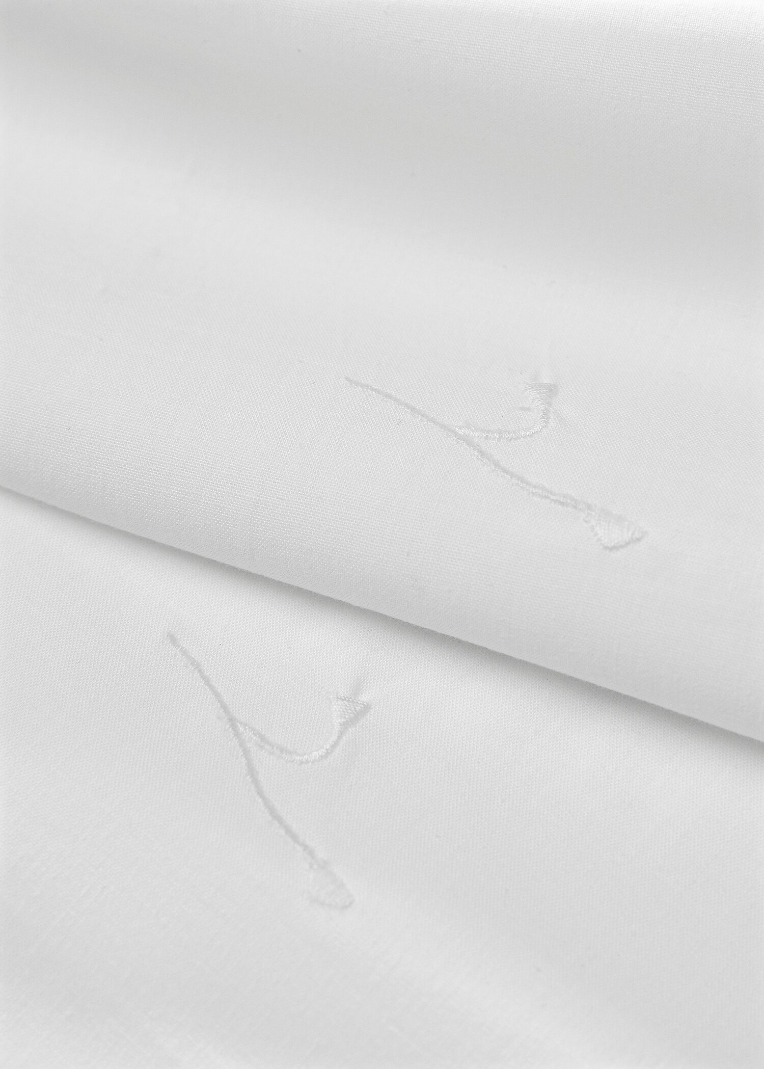 Floral embroidered cotton pillowcase 50x75cm - Details of the article 1