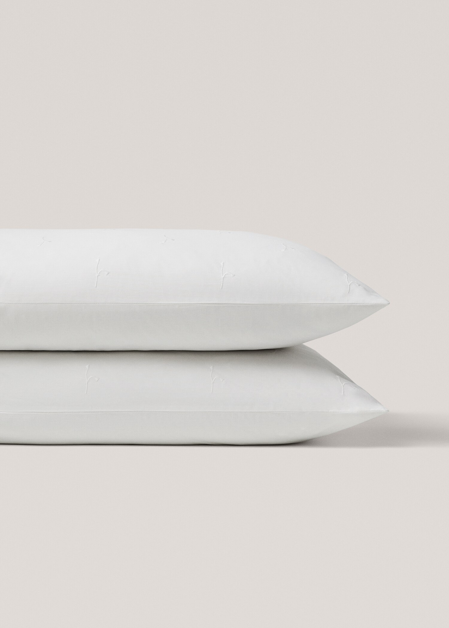 Floral embroidered cotton pillowcase 50x75cm - Details of the article 4