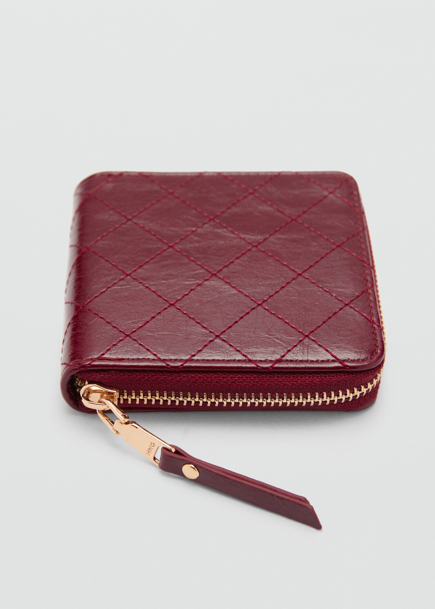 Wallet with decorative stitching - Medium plane