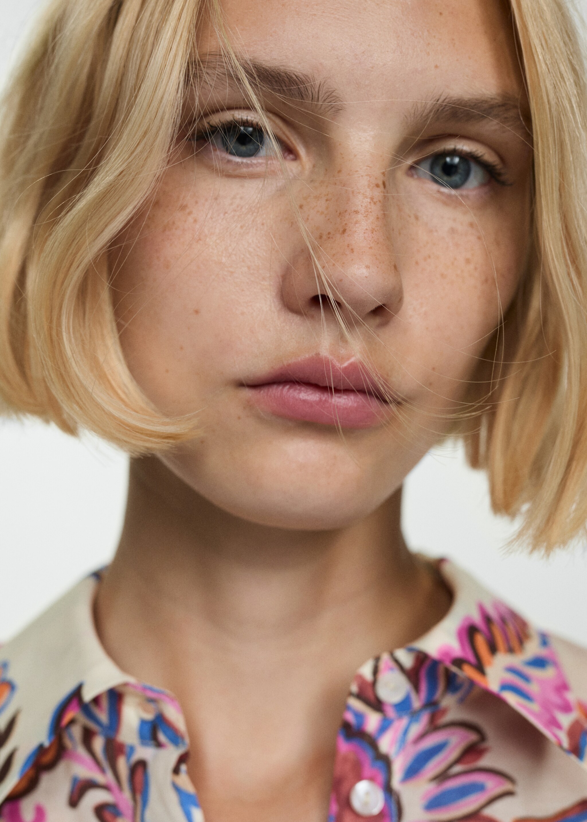 Flowy floral print shirt - Details of the article 1