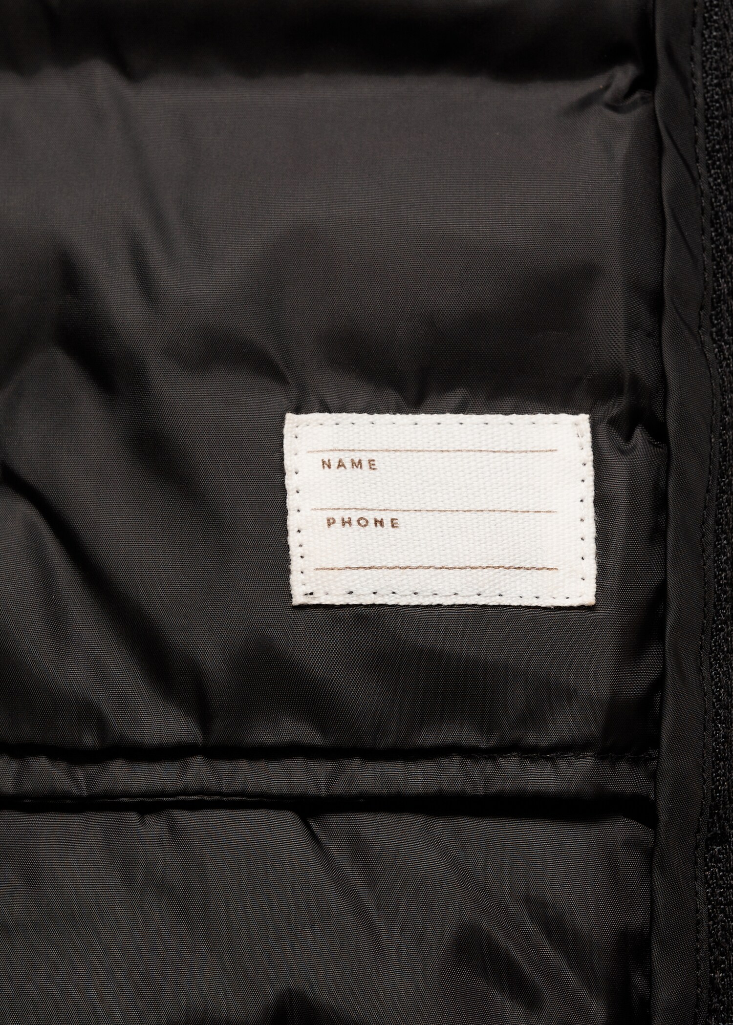 Quilted gilet with hood - Details of the article 0