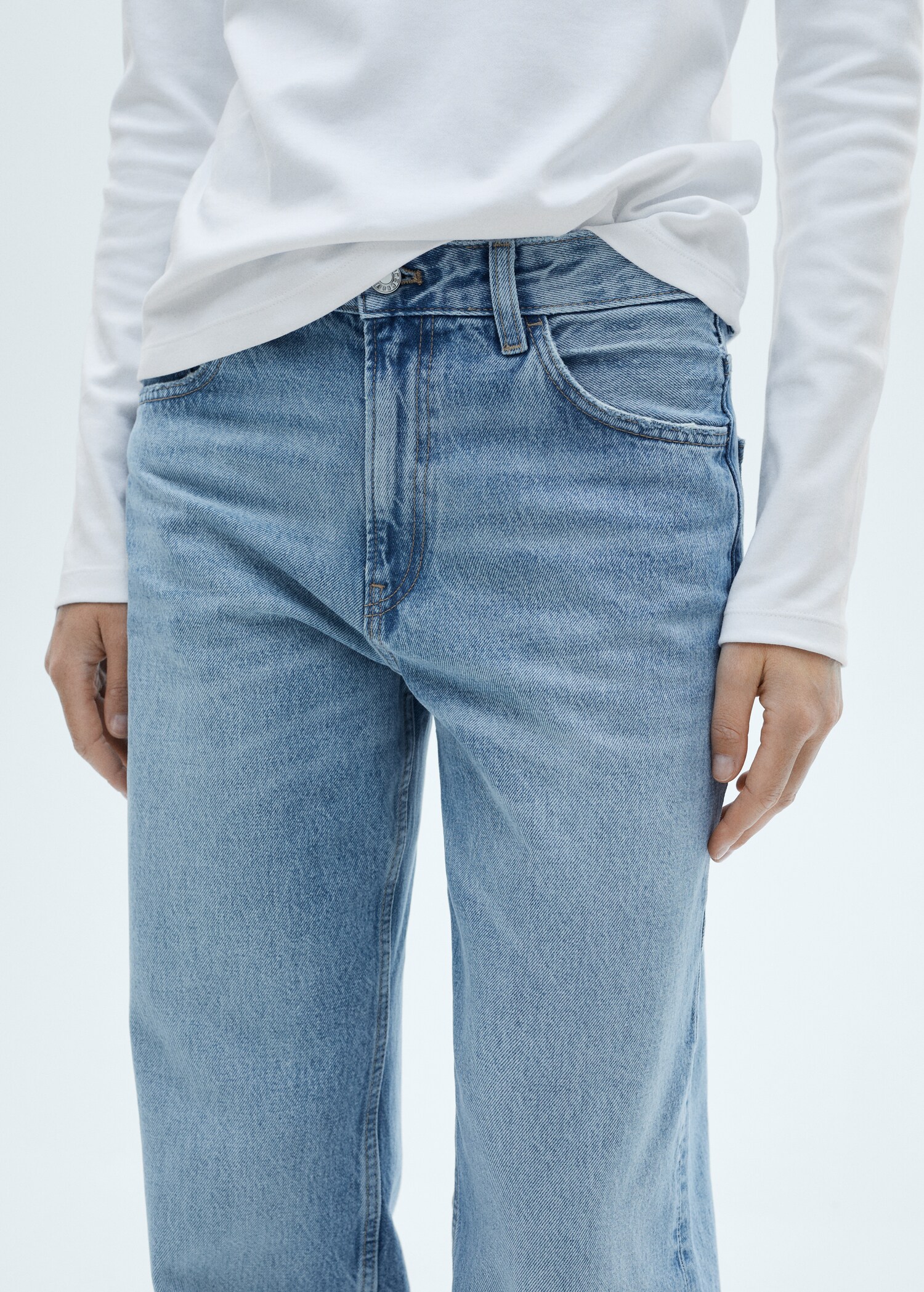 Miami medium-rise straight-fit jeans  - Details of the article 6