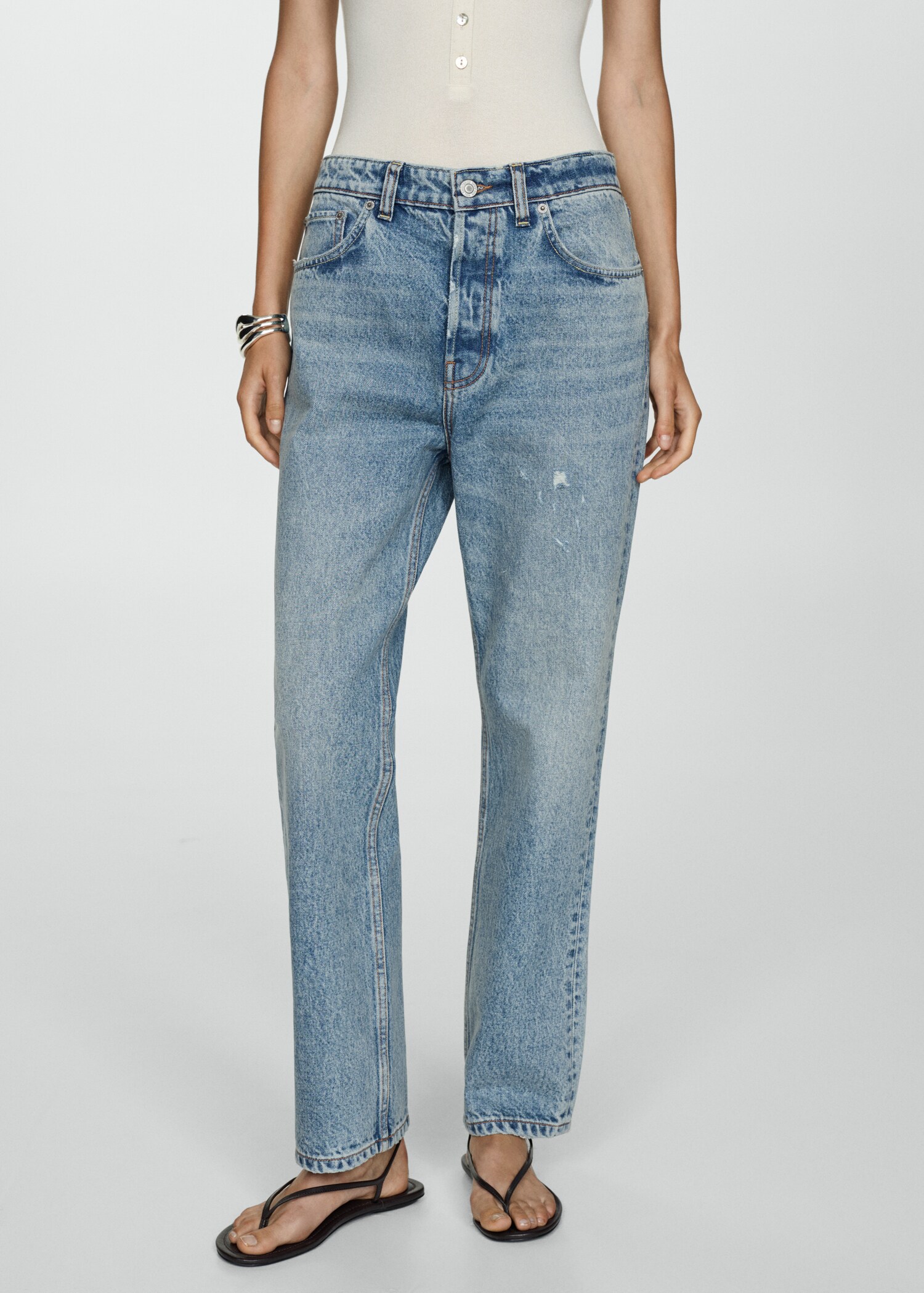 Jeans loose estilo boyfriend - Plano medio