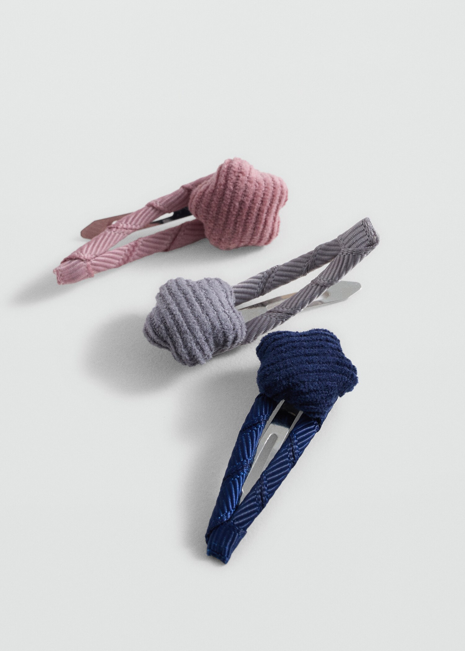 Pack of hairpins and hair bands - Details of the article 1