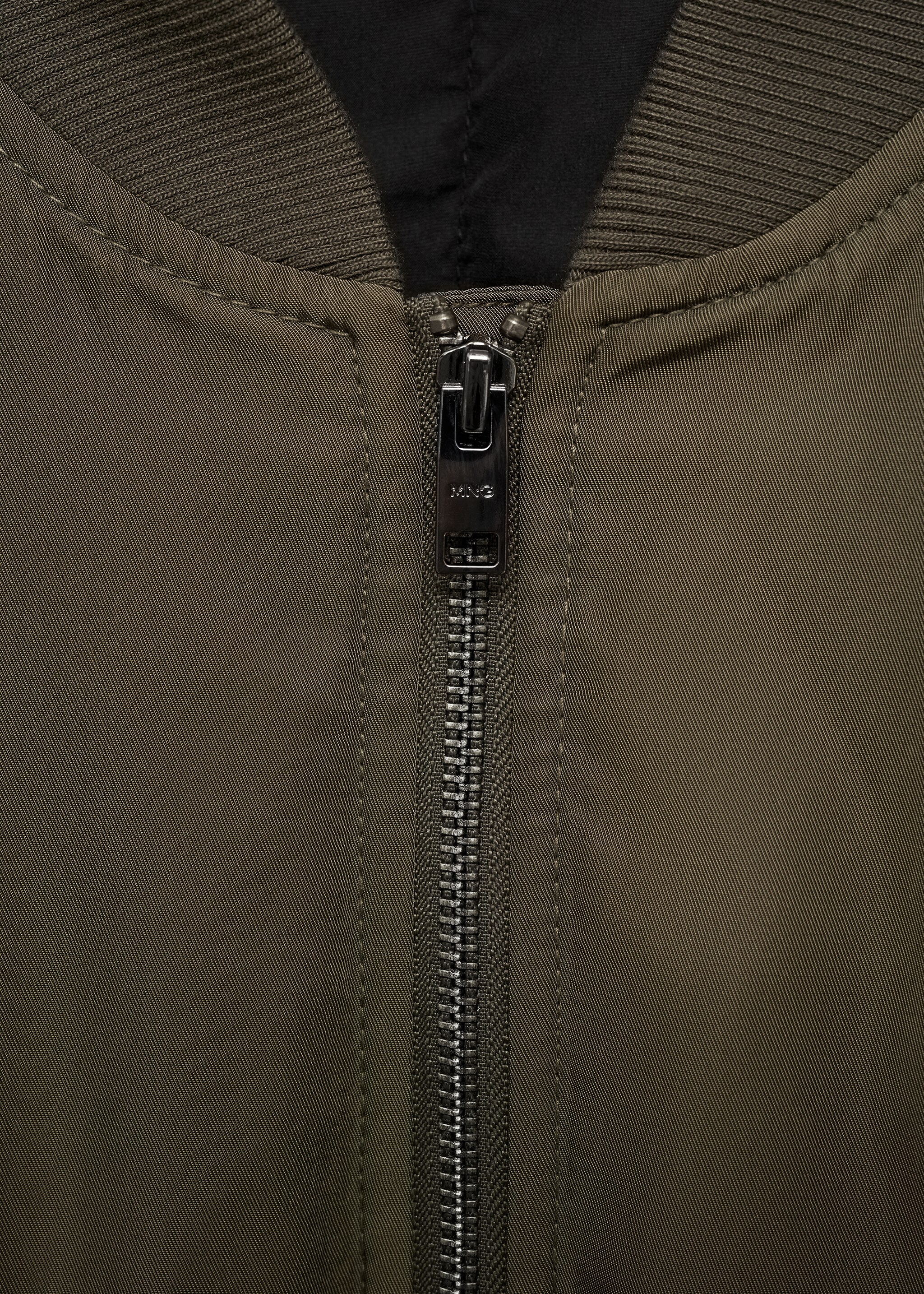 Quilted water-repellent bomber jacket - Details of the article 8