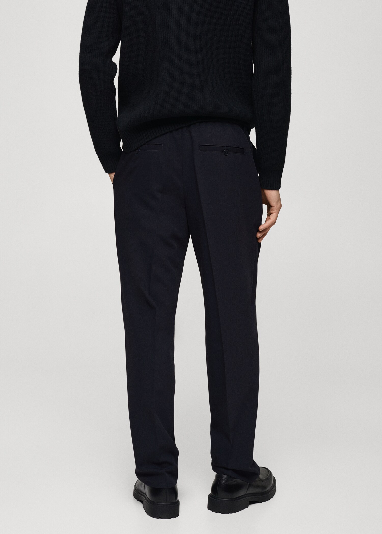 Regular-fit pleated flowy trousers - Reverse of the article